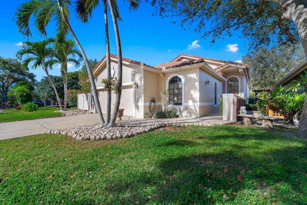 Photo of 4143 NW 2nd Lane, Delray Beach, FL 33445 (MLS # R11151376)