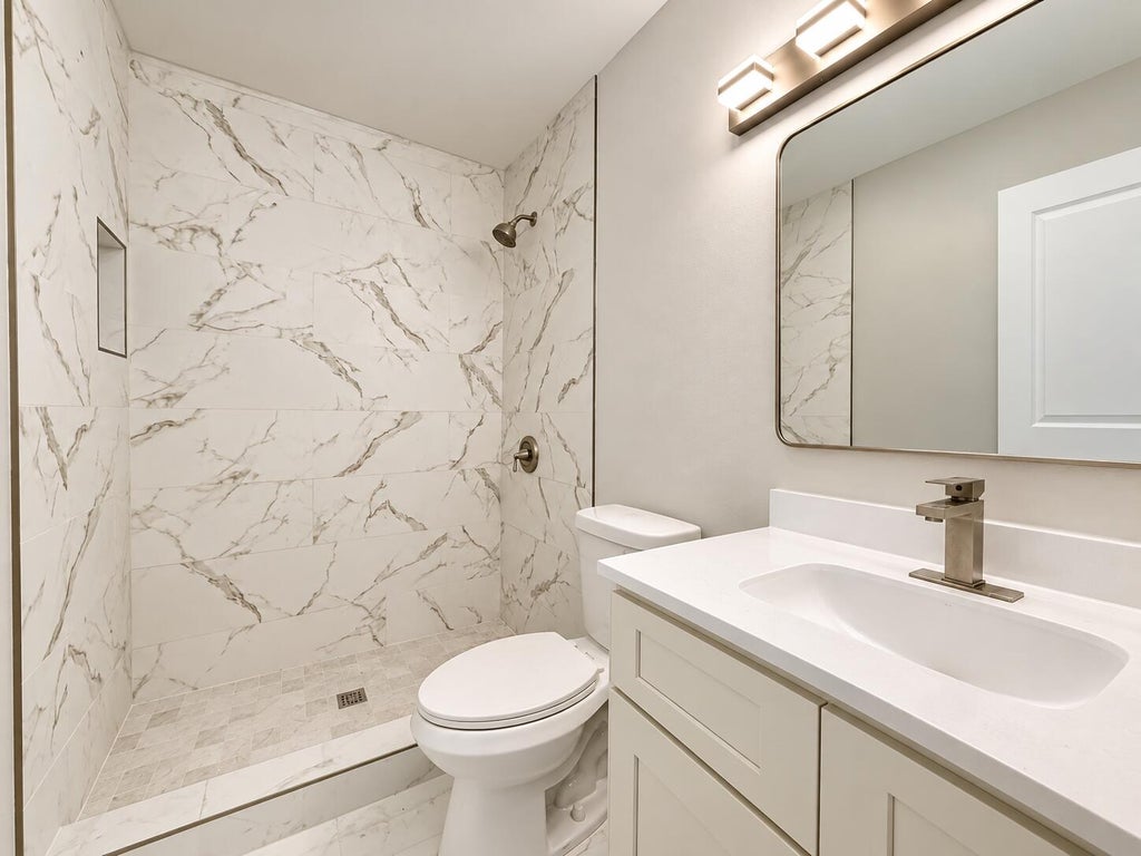 Photo of 405 SOUTHWIND Drive #2, North Palm Beach, FL 33408 (MLS # B26080624)