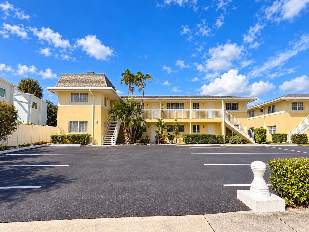 Photo of 405 SOUTHWIND Drive #2, North Palm Beach, FL 33408 (MLS # B26080624)