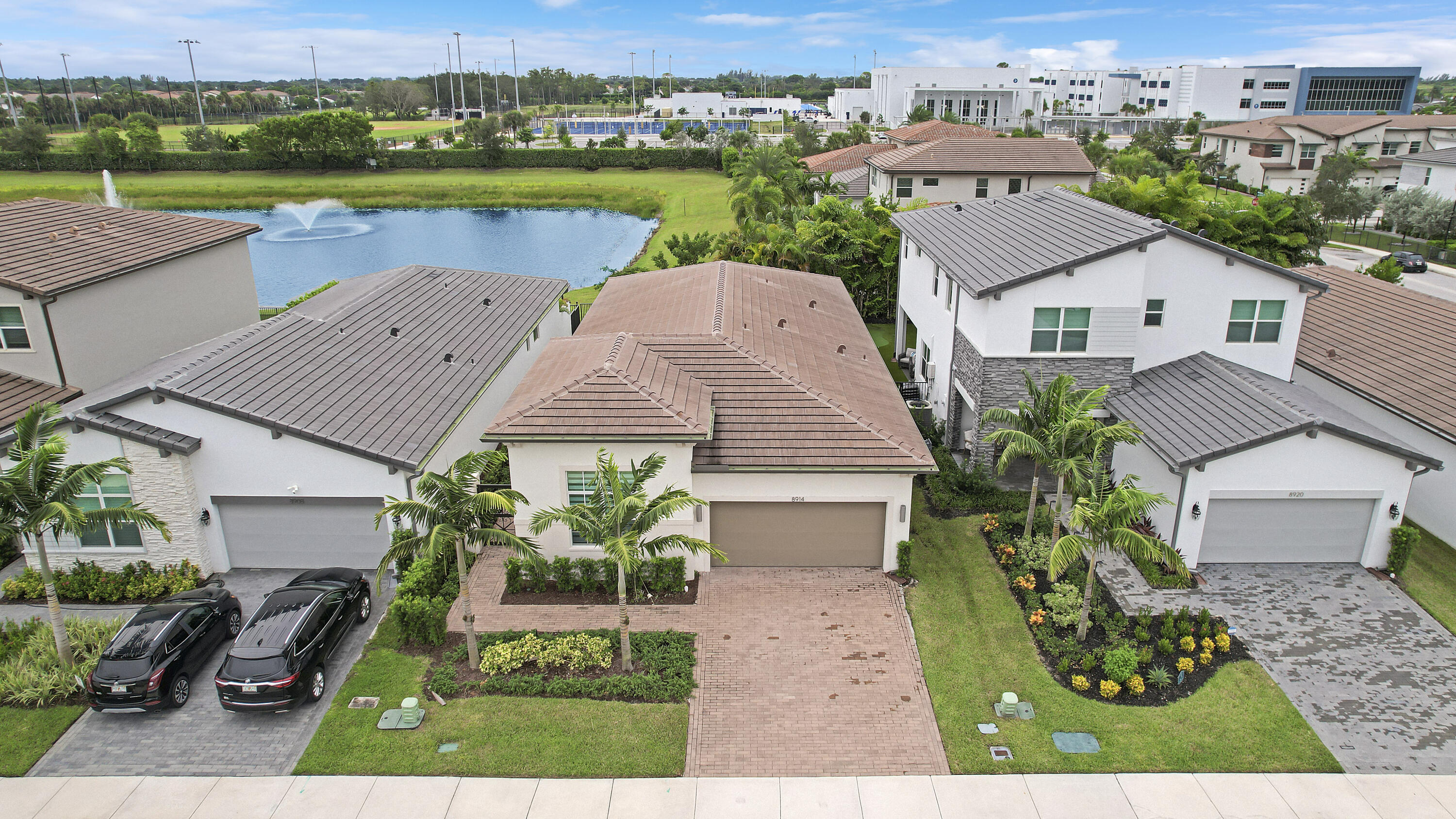 Properties 8914 Kingsmoor Way
