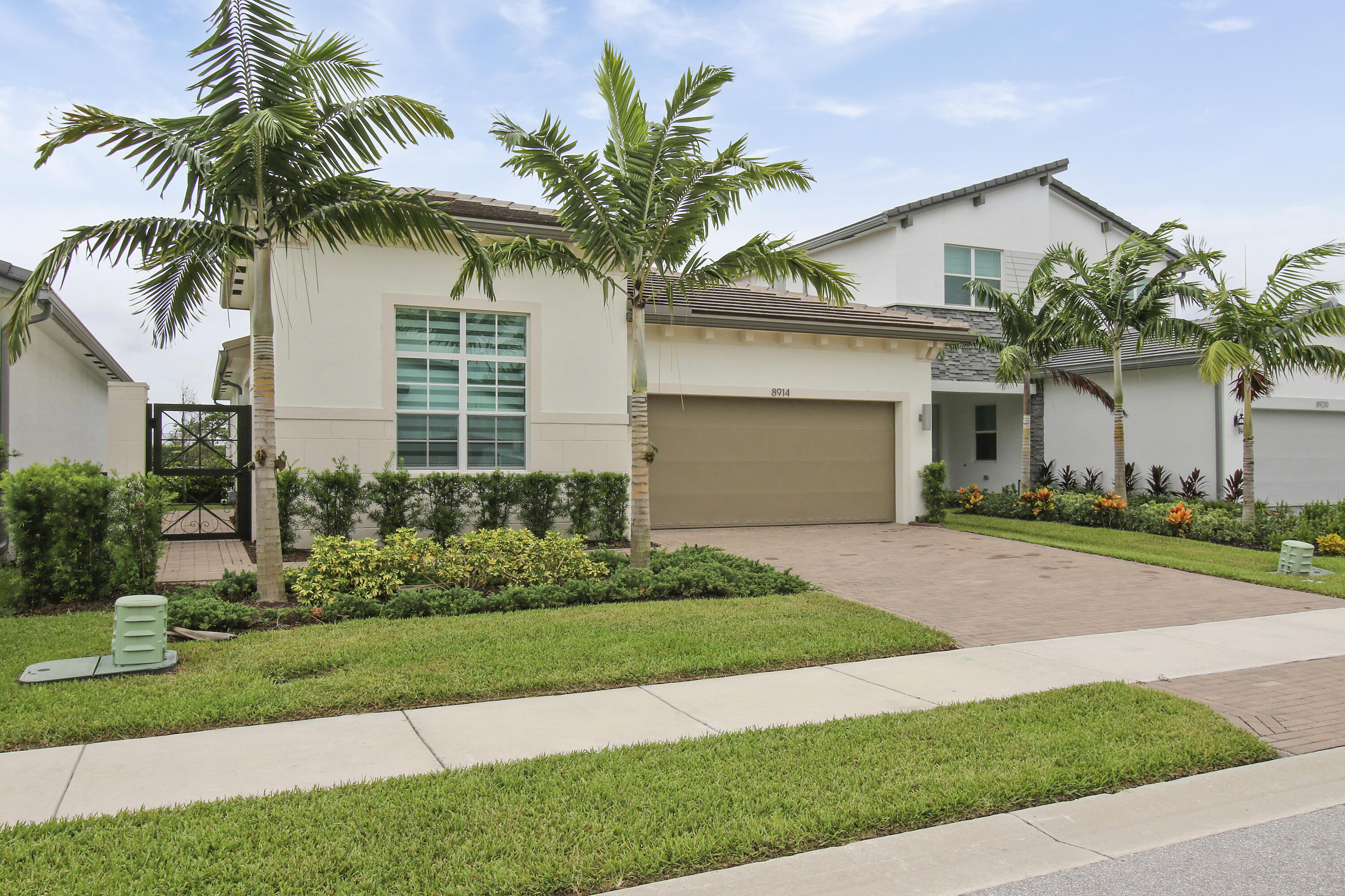 Properties 8914 Kingsmoor Way