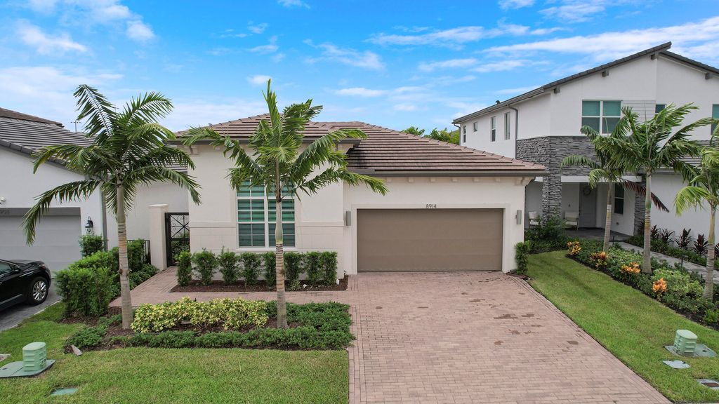 Photo of 8914 Kingsmoor Way, Lake Worth, FL 33467 (MLS # B26025247)
