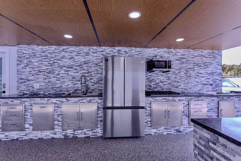 DRYDENS SUB UNREC ON AM-18 - Residential