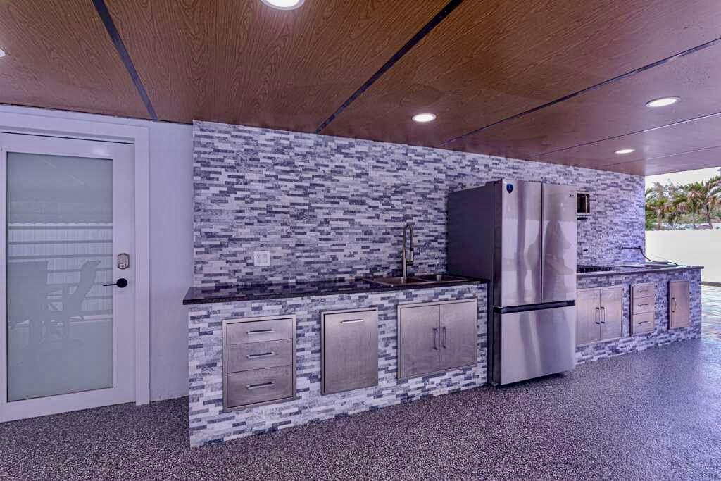 DRYDENS SUB UNREC ON AM-18 - Residential