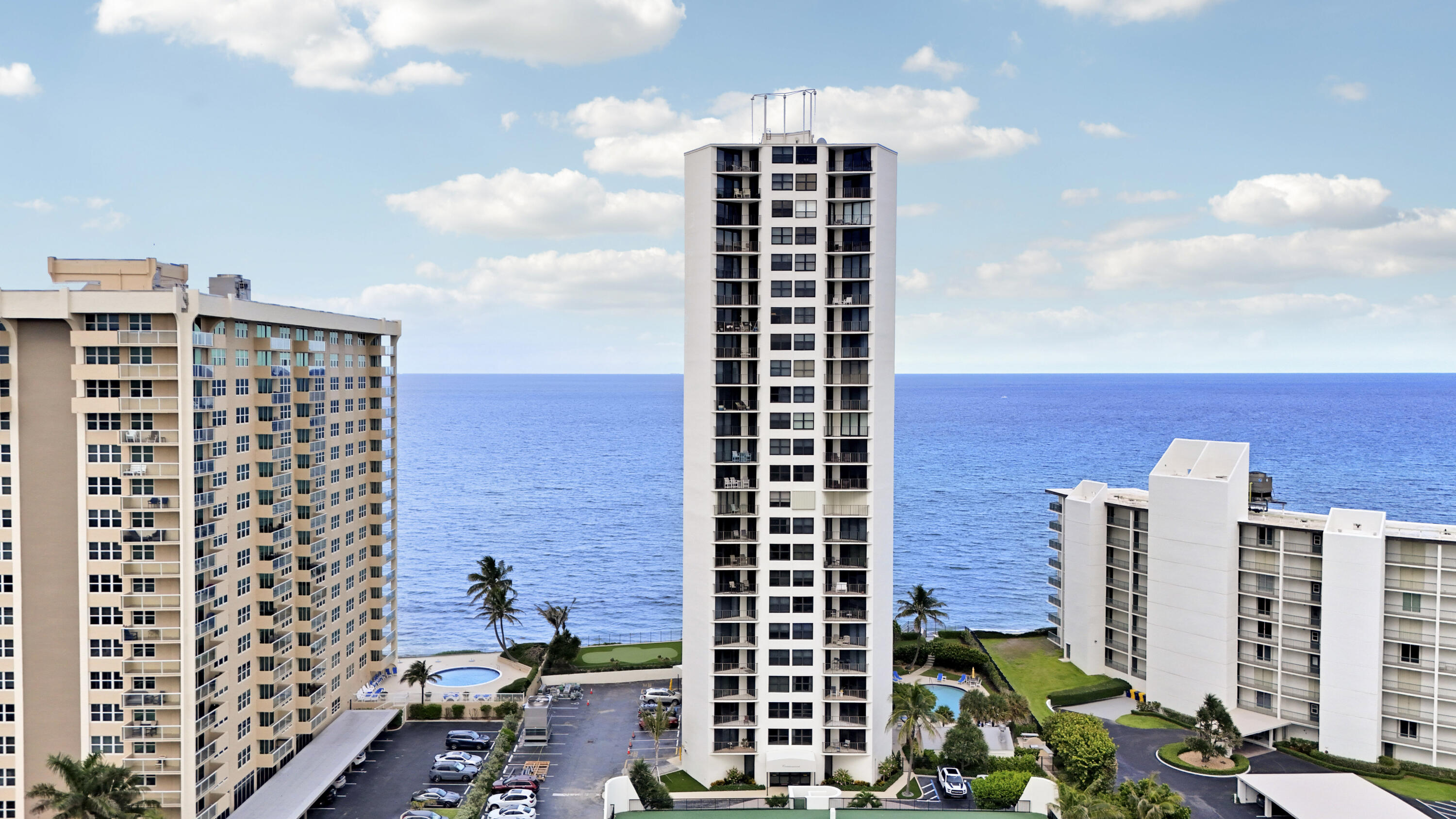 5420 N Ocean Drive 204