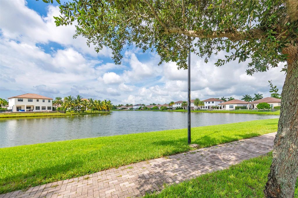 Photo of 8315 NW 38th Street, Pembroke Pines, FL 33024 (MLS # F10455525)