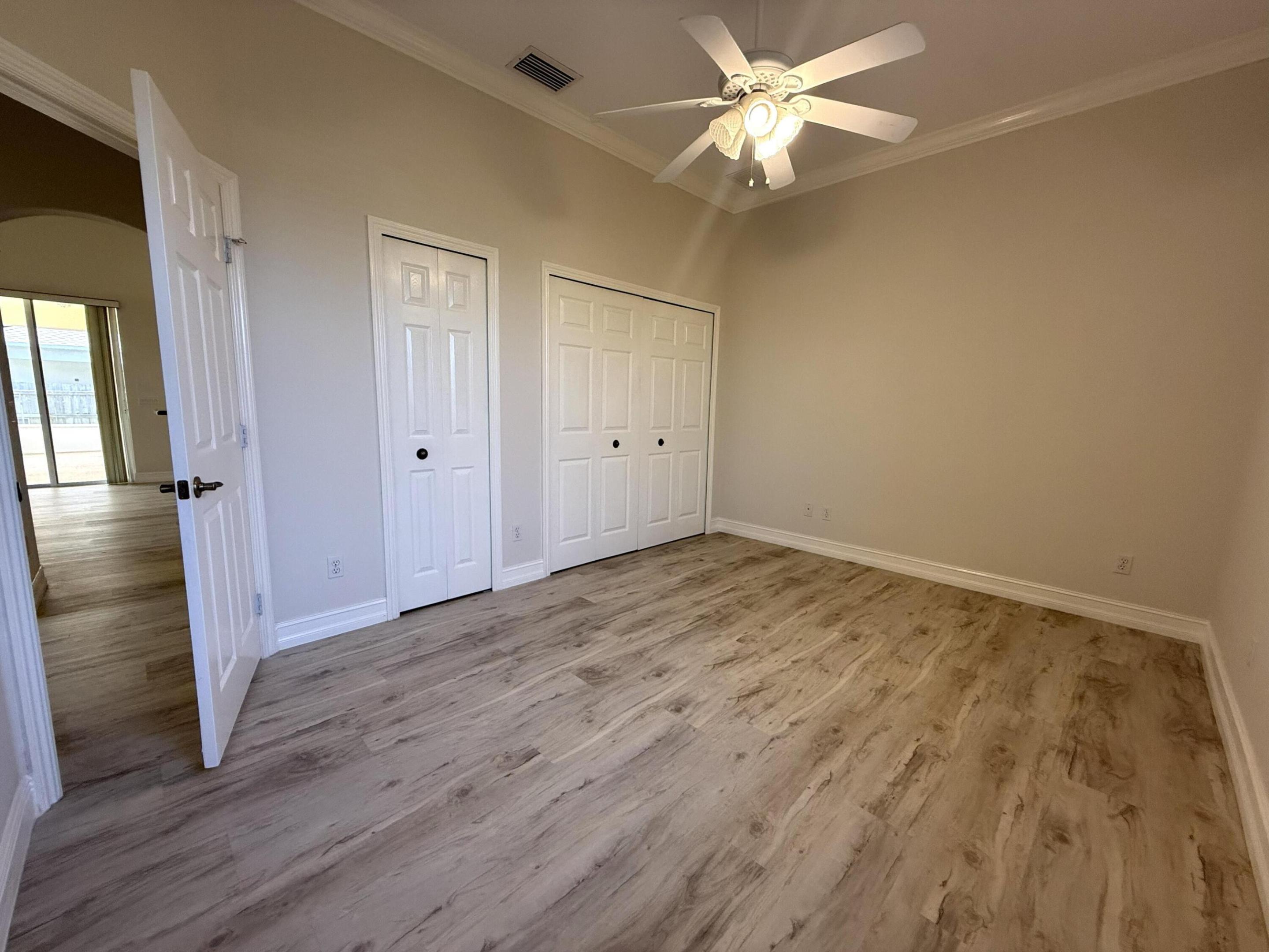 PORT ST LUCIE SECTION 15 - Residential