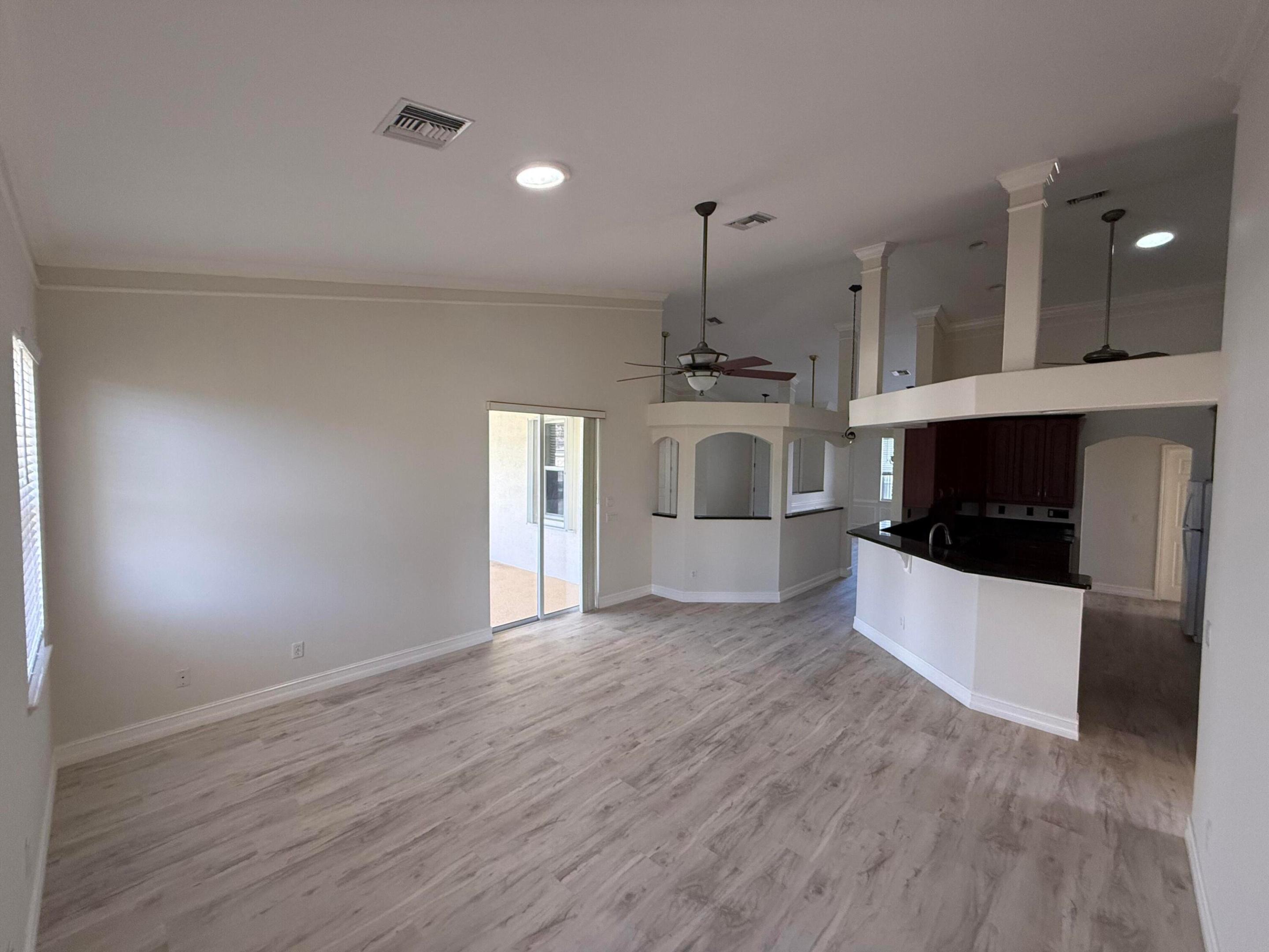PORT ST LUCIE SECTION 15 - Residential
