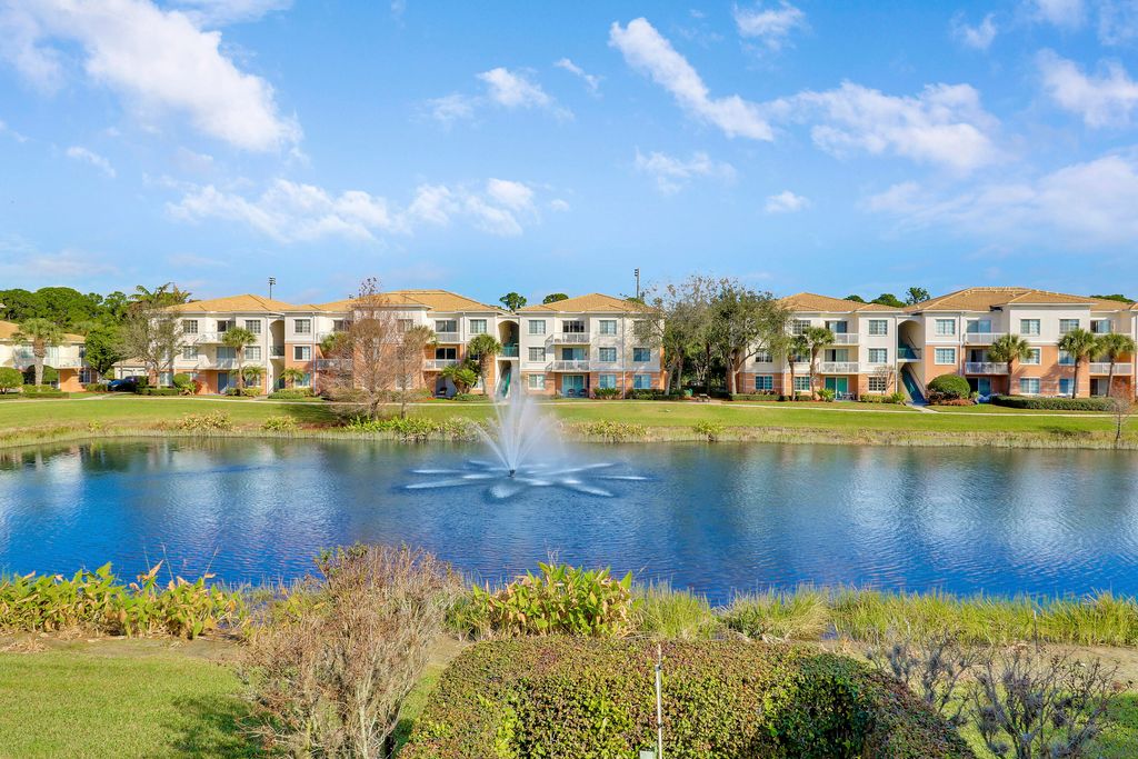 Photo of 4302 Myrtlewood Circle E, Palm Beach Gardens, FL 33418 (MLS # B26005125)