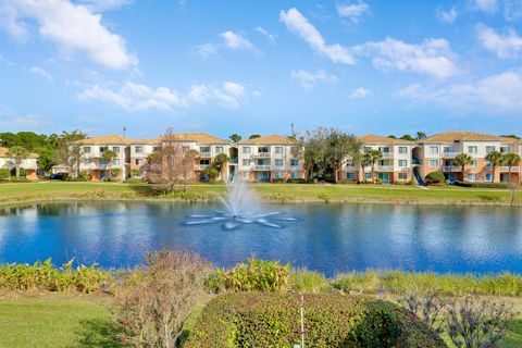 Photo of 4302 Myrtlewood Circle E, Palm Beach Gardens, FL 33418 (MLS # B26005125)