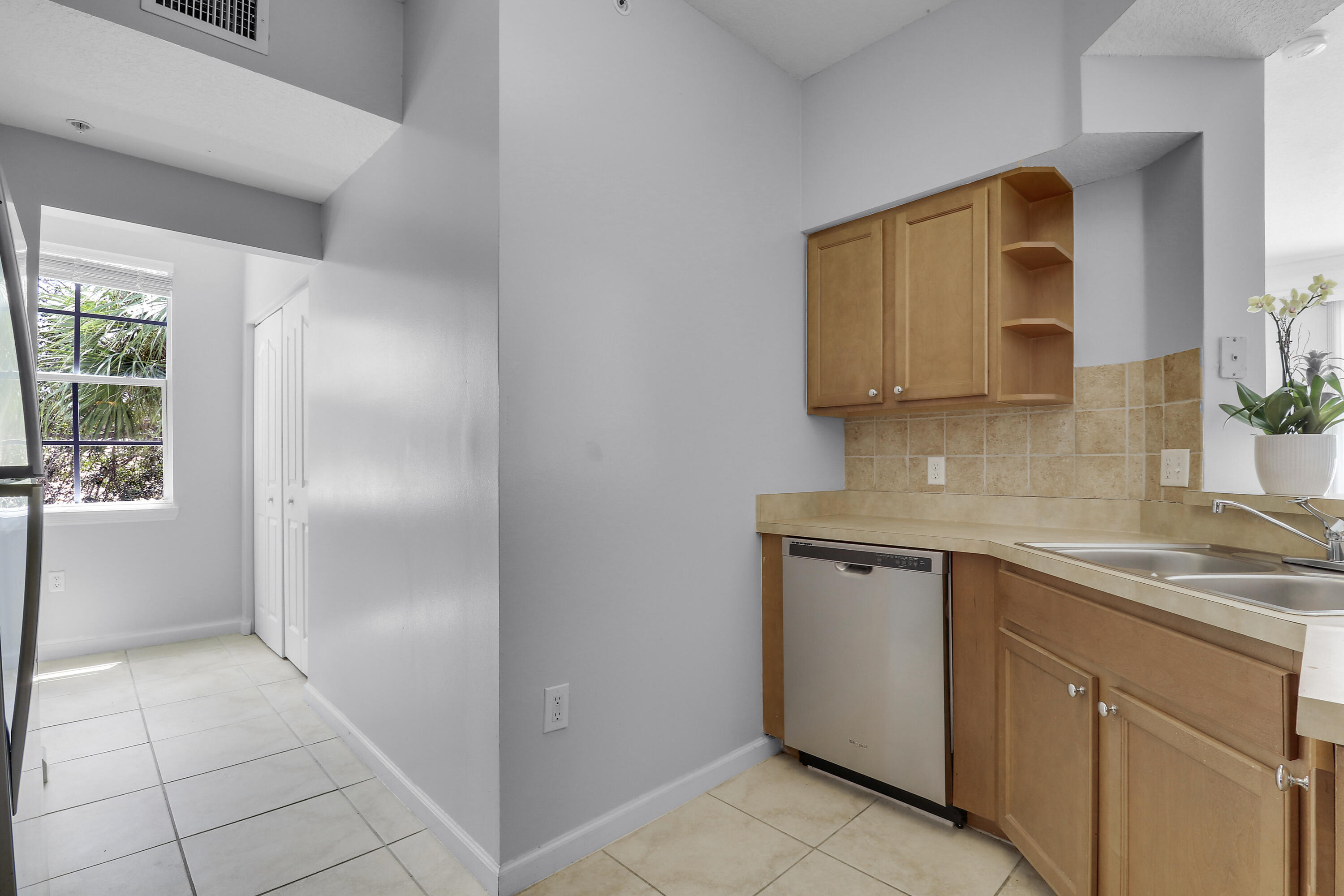 FIORE AT THE GARDENS CONDO - Residential