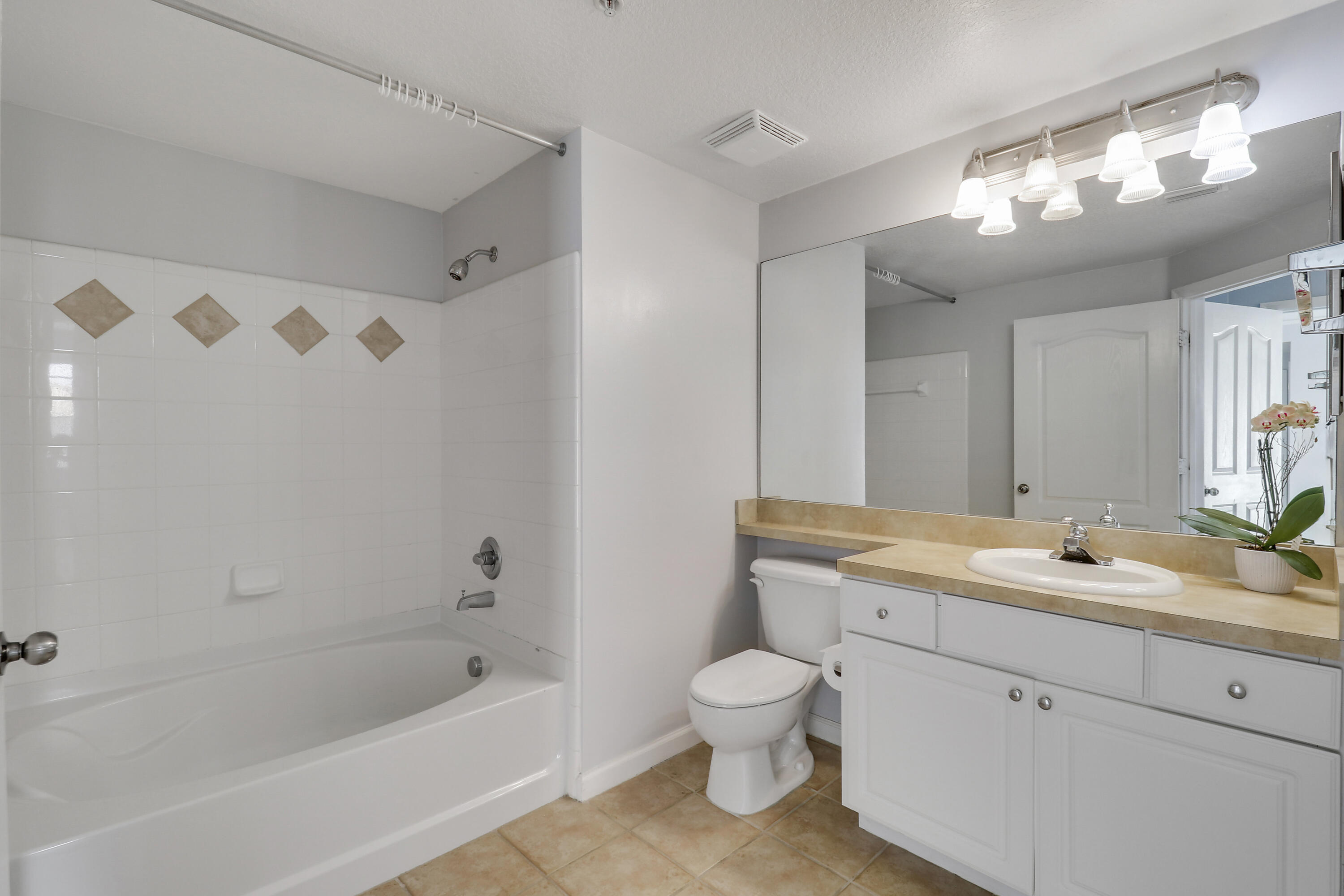 FIORE AT THE GARDENS CONDO - Residential