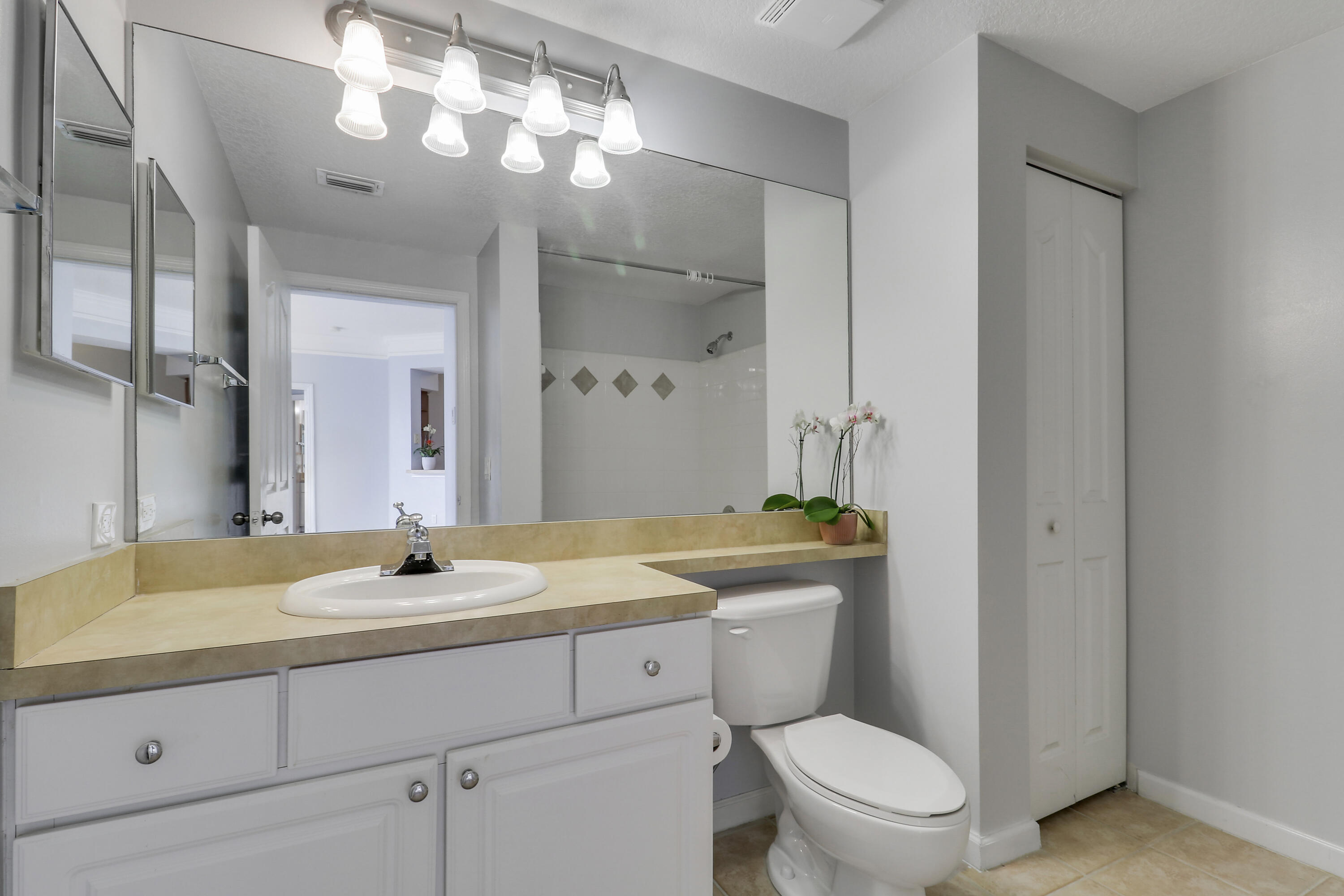 FIORE AT THE GARDENS CONDO - Residential