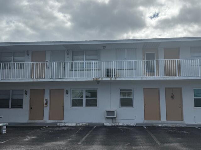 LAKE VIEW CONDO APTS - Residential