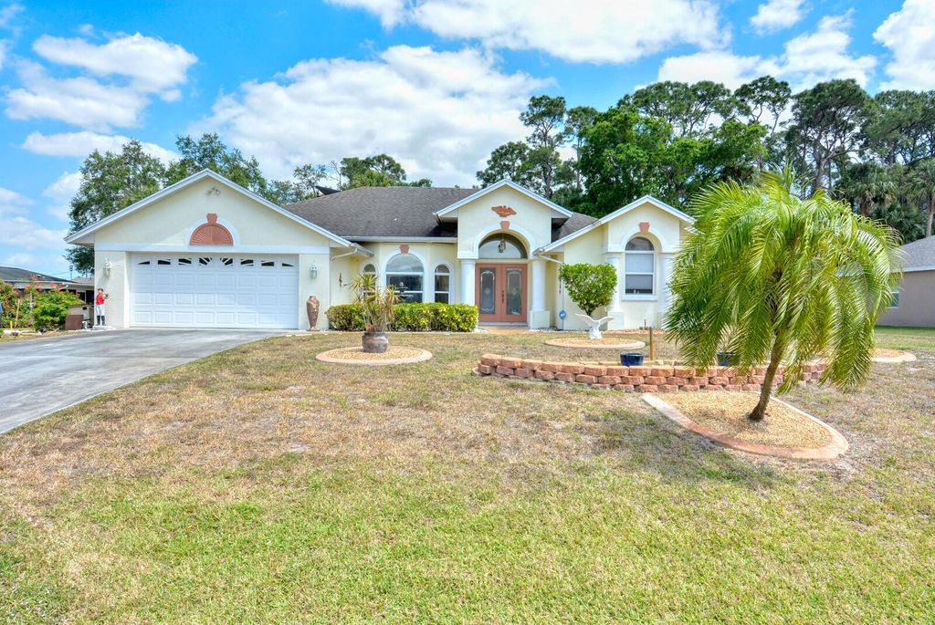 Photo of 2041 SW Villanova Road, Port St Lucie, FL 34953 (MLS # R10876455)