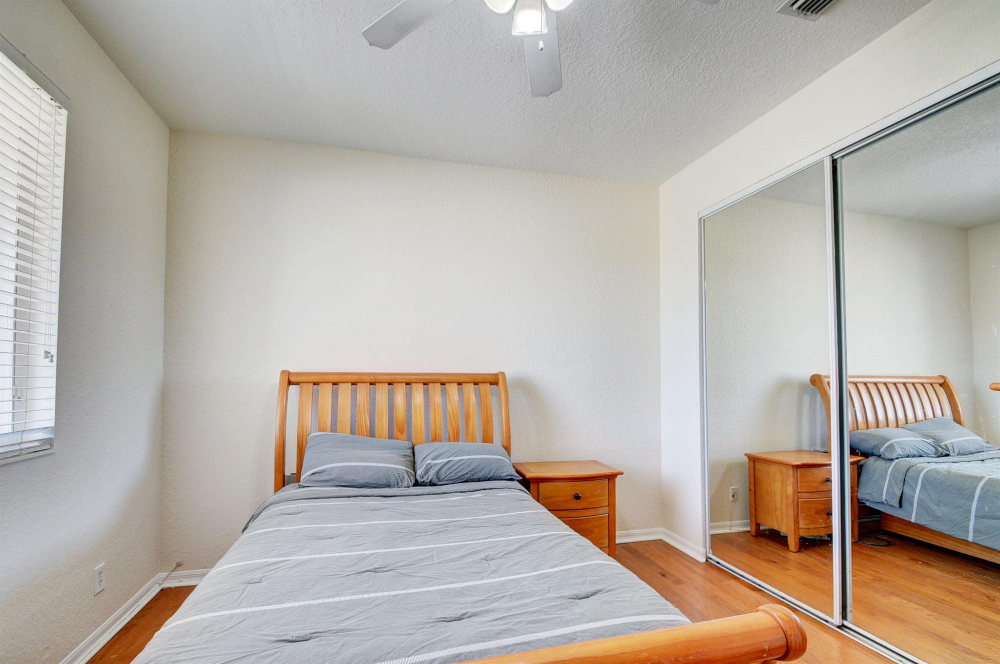 ISLES AT WELLINGTON 2 - Residential Lease