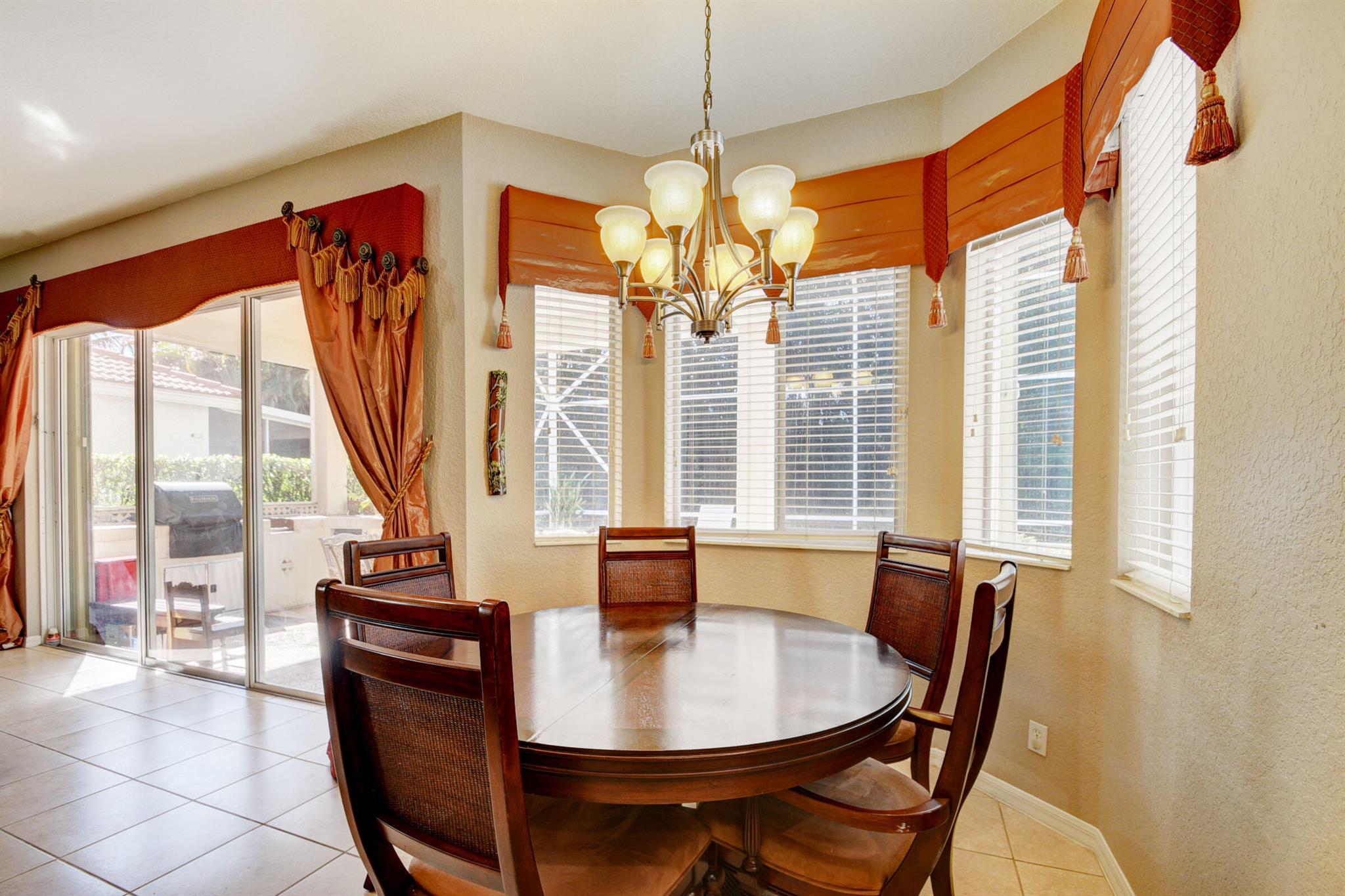 ISLES AT WELLINGTON 2 - Residential Lease