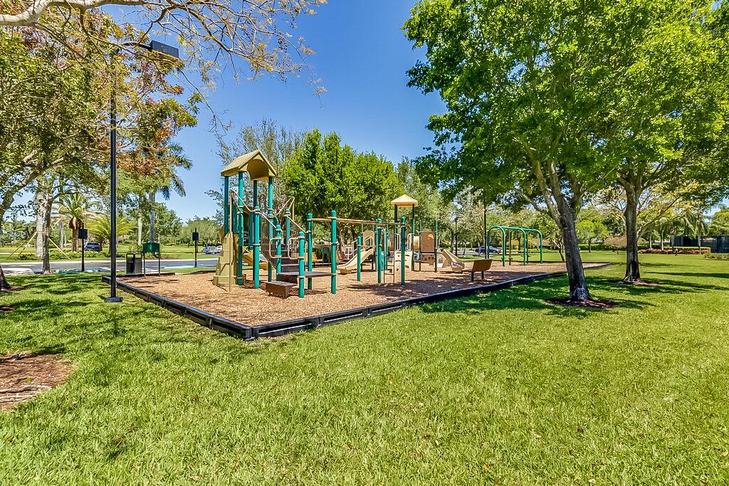 ISLES AT WELLINGTON 2 - Residential Lease