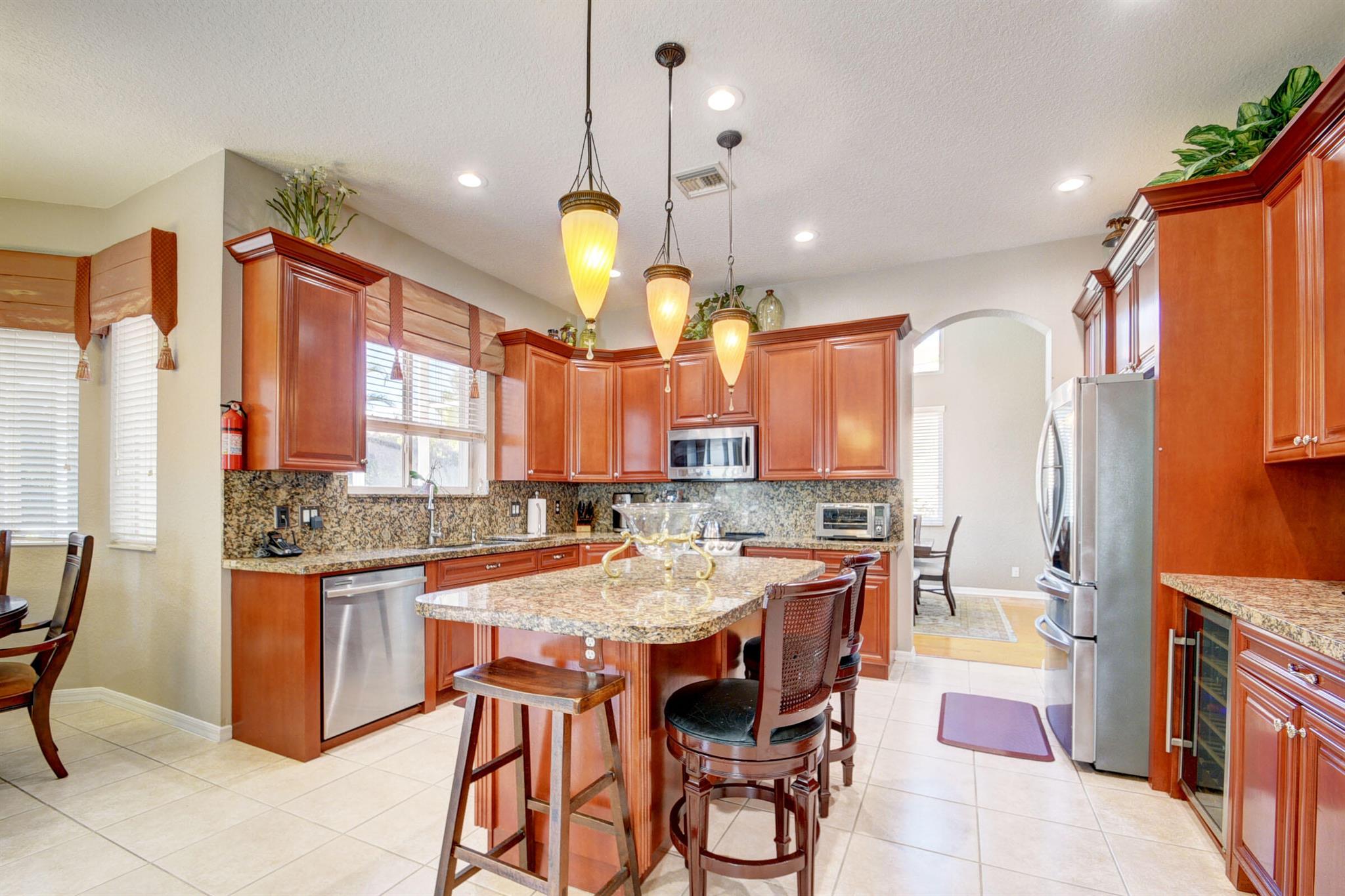 ISLES AT WELLINGTON 2 - Residential Lease