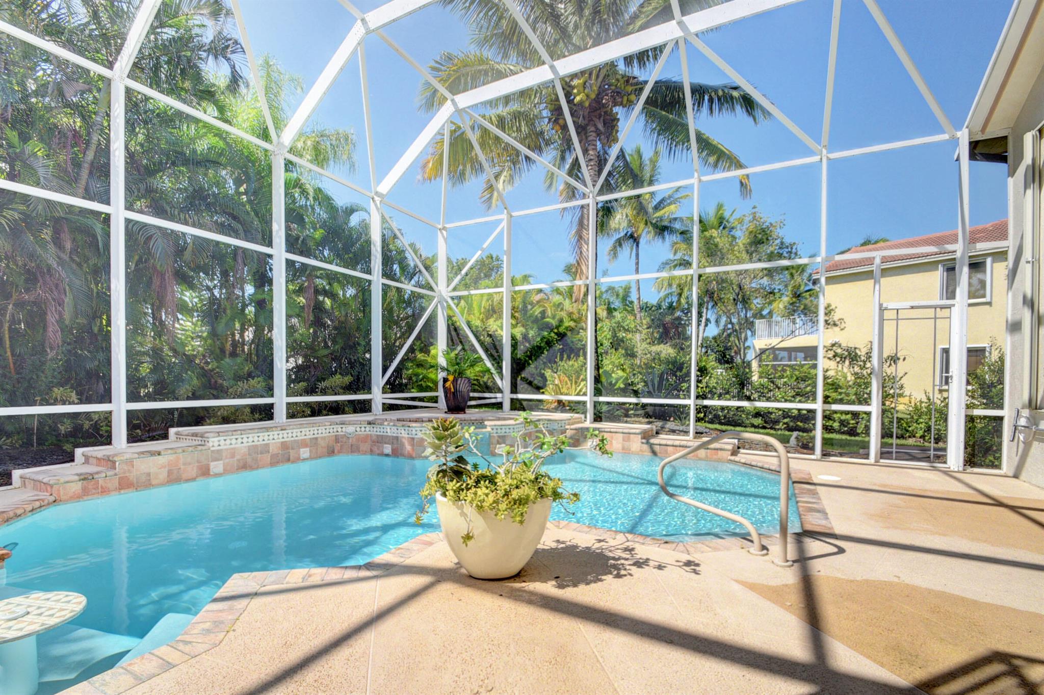 ISLES AT WELLINGTON 2 - Residential Lease