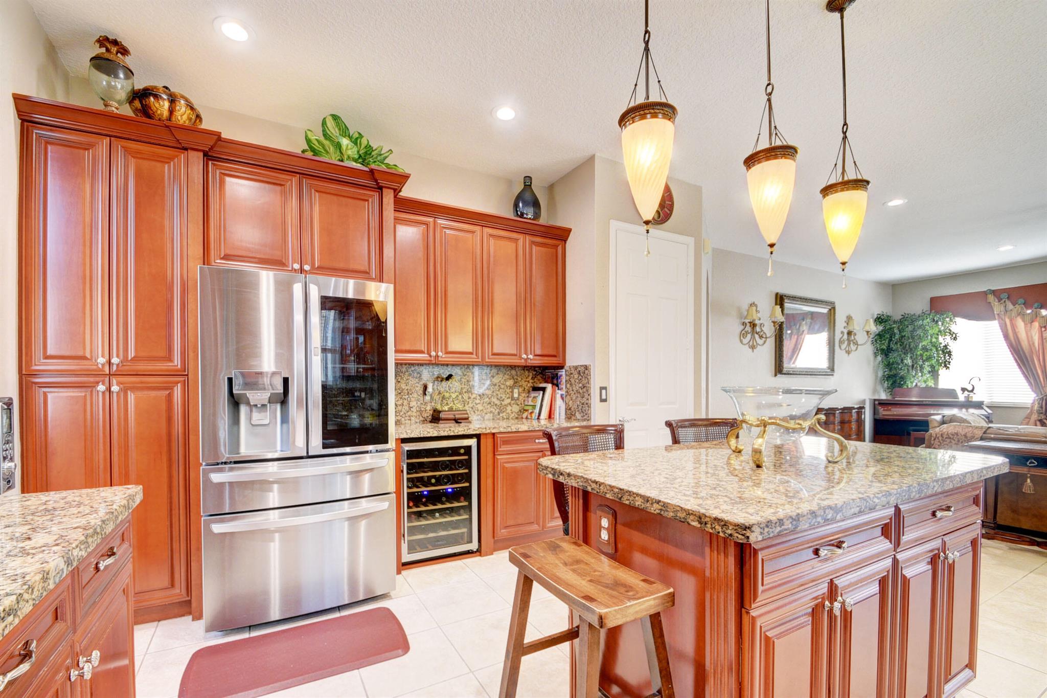 ISLES AT WELLINGTON 2 - Residential Lease