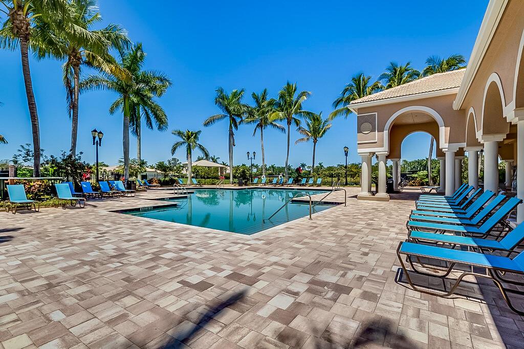 ISLES AT WELLINGTON 2 - Residential Lease