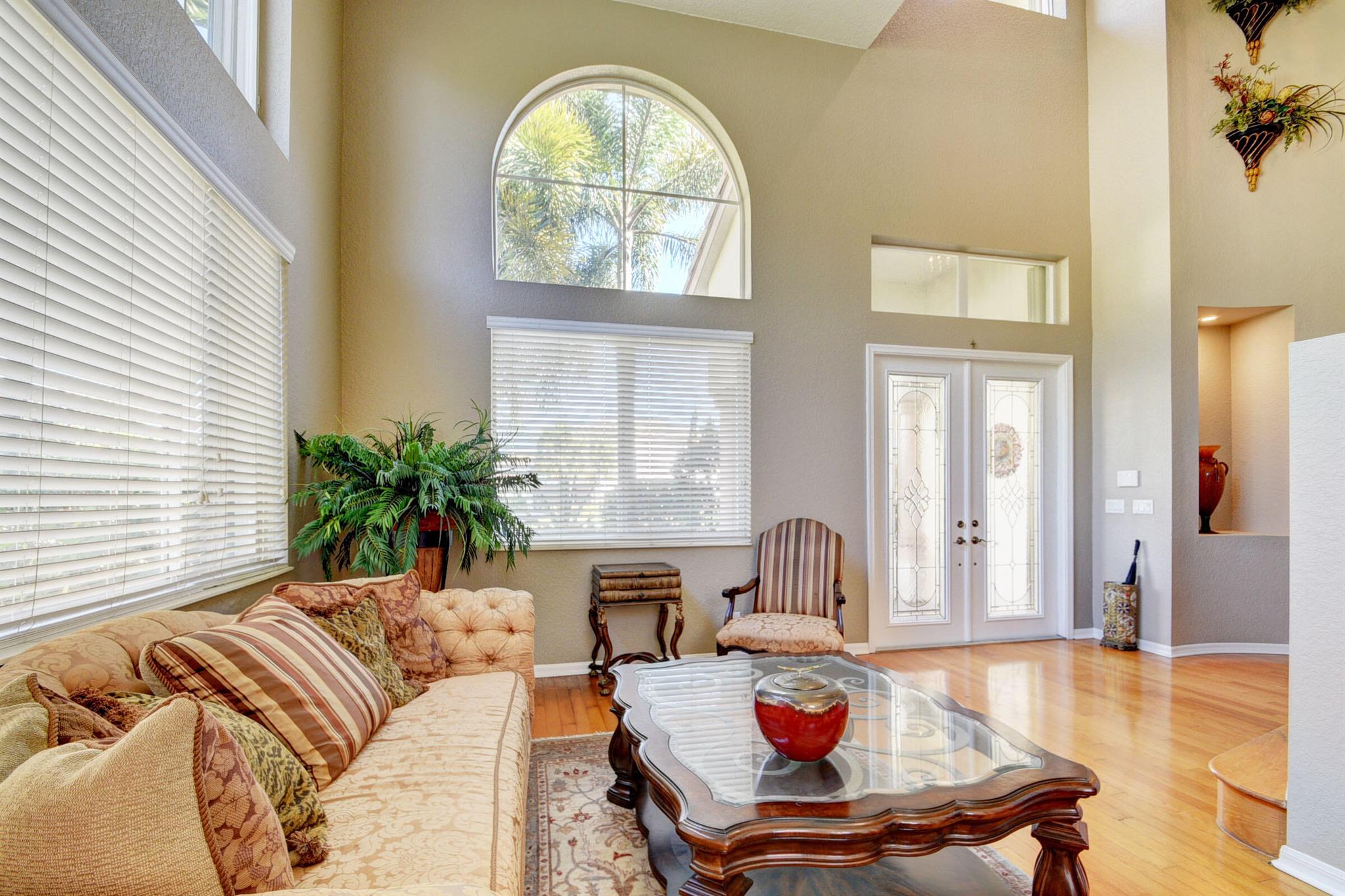 ISLES AT WELLINGTON 2 - Residential Lease