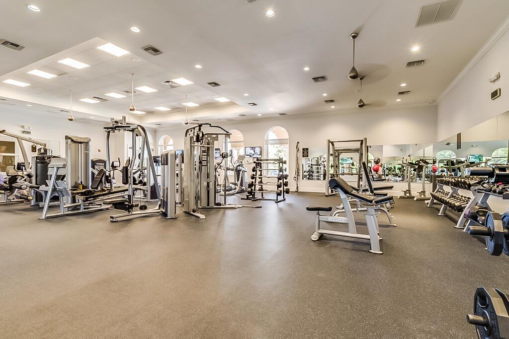 ISLES AT WELLINGTON 2 - Residential Lease