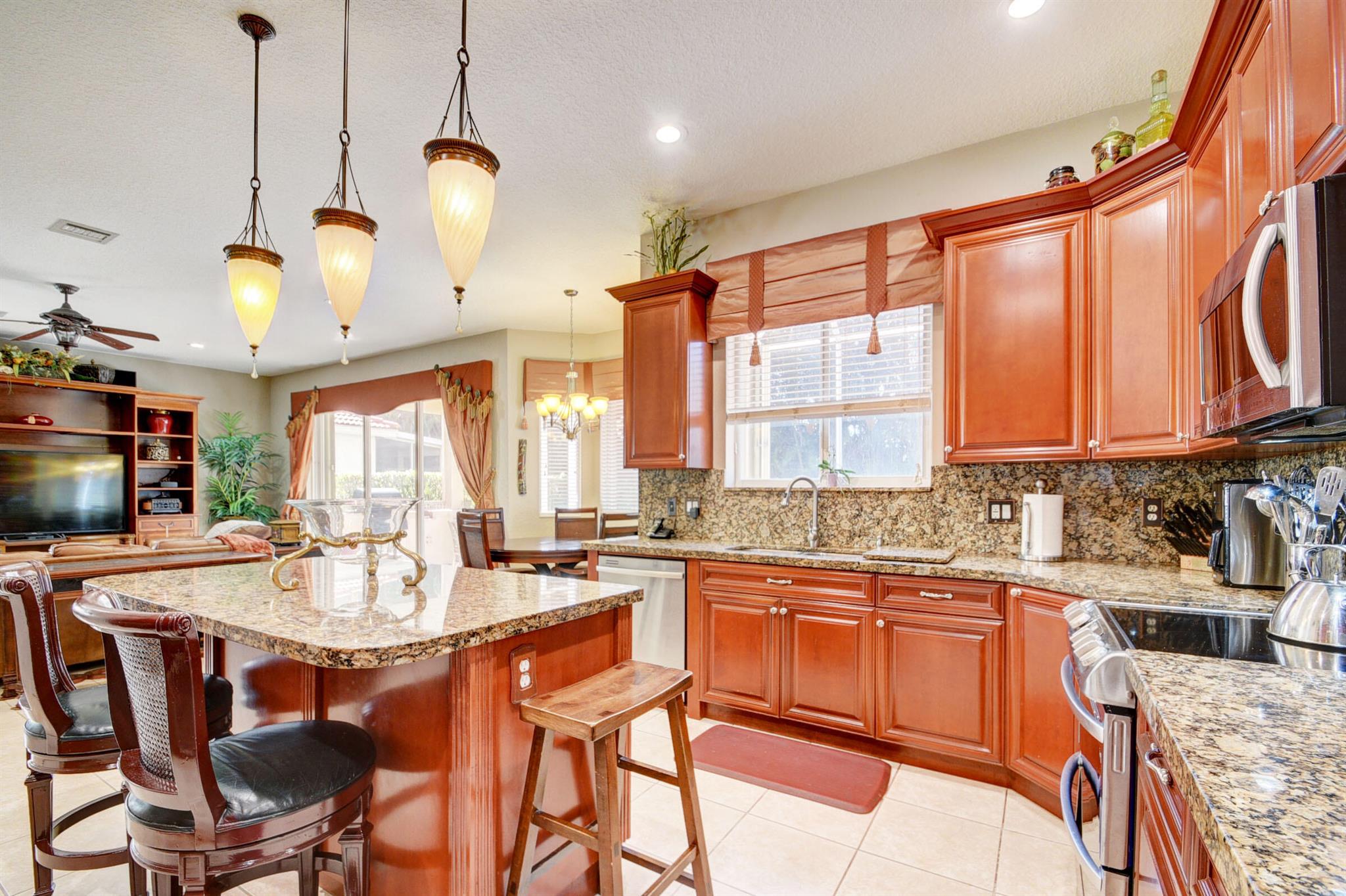 ISLES AT WELLINGTON 2 - Residential Lease