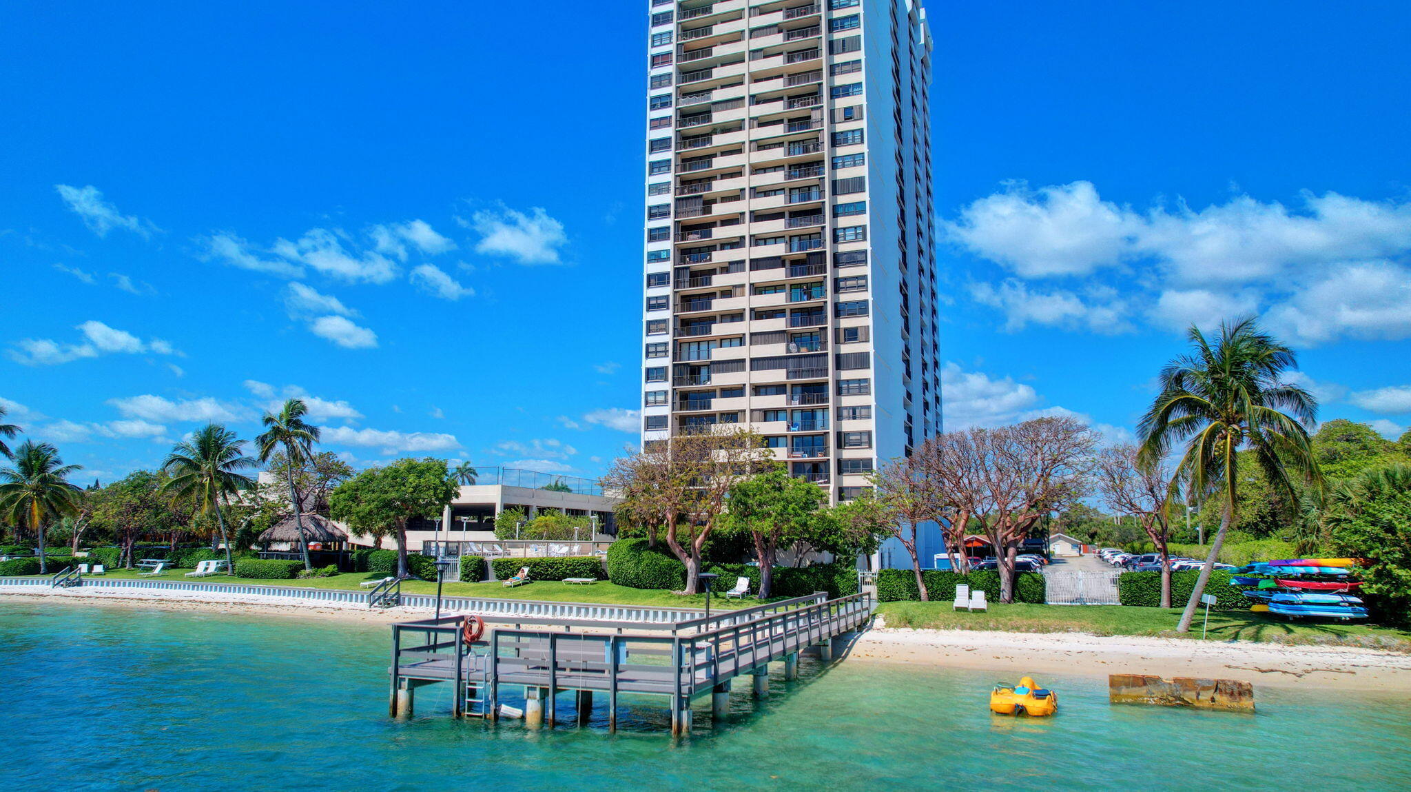 5600 N Flagler Drive Unit 207
