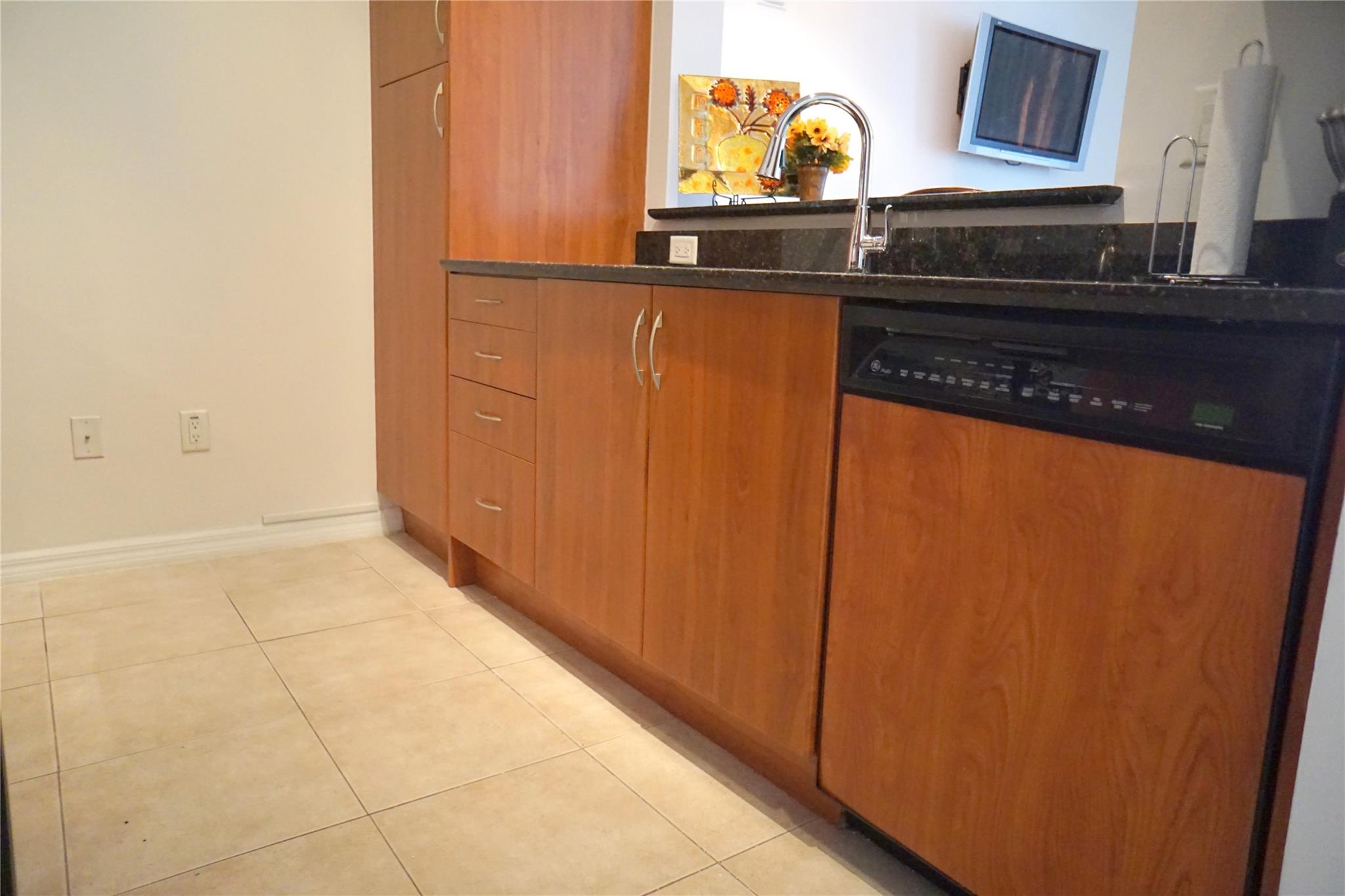 Boca Grand Condo Comm - Residential Lease