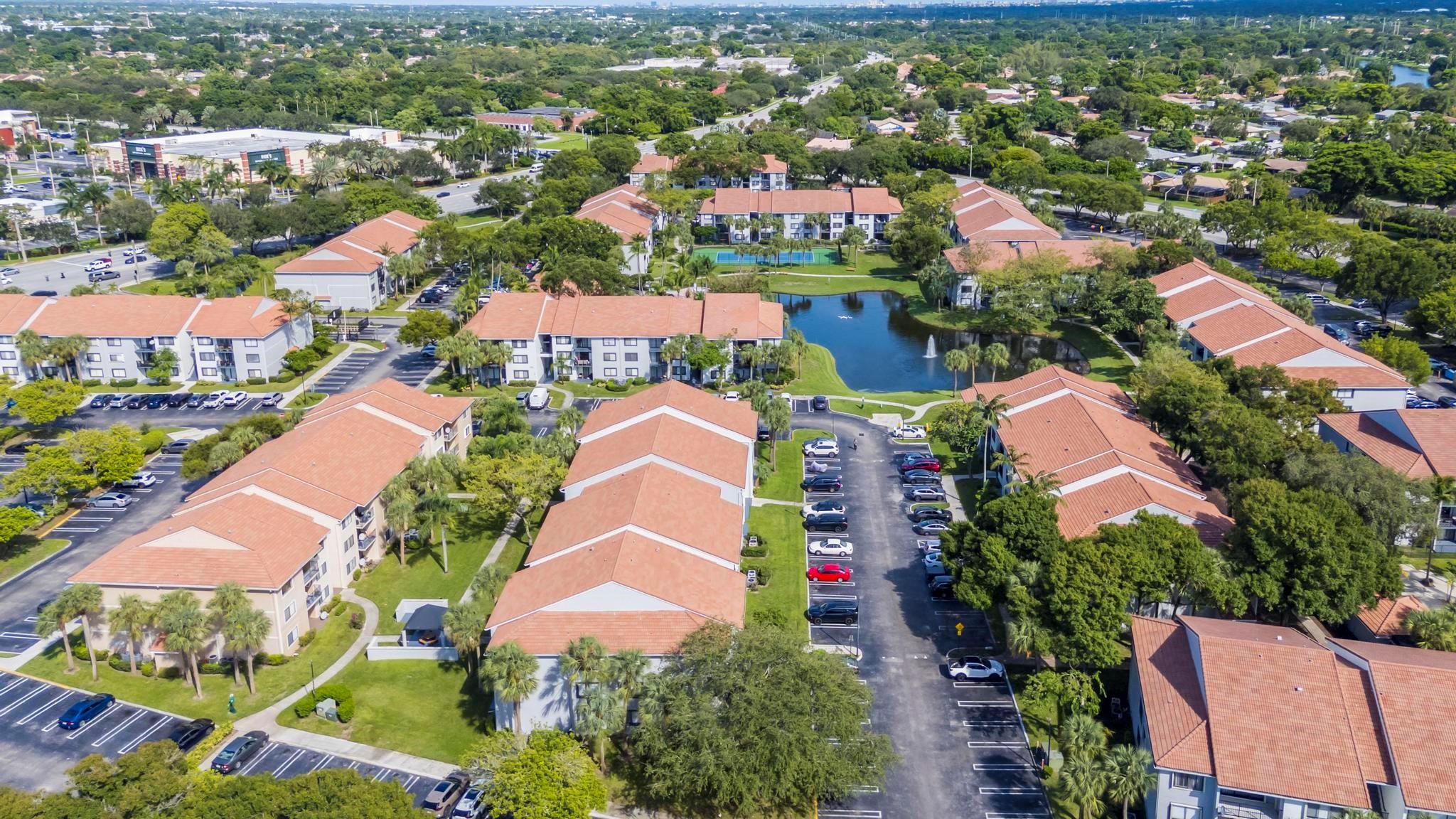 Visconti Condo - Residential Lease