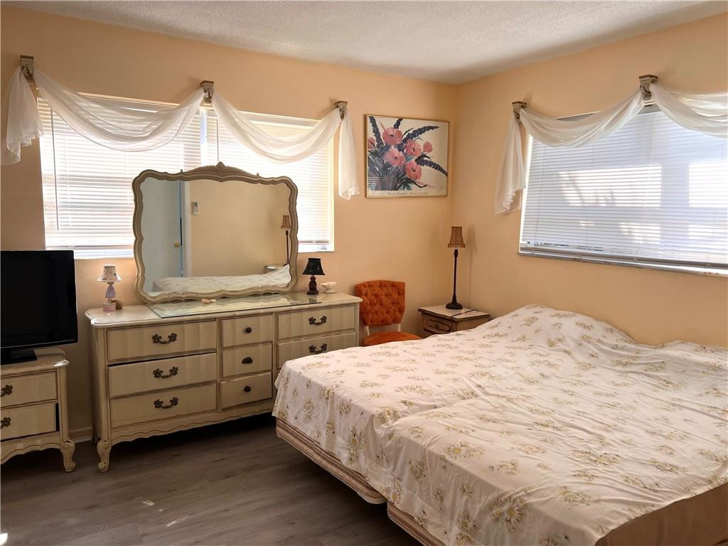 Holiday Apts Condo - Residential Lease