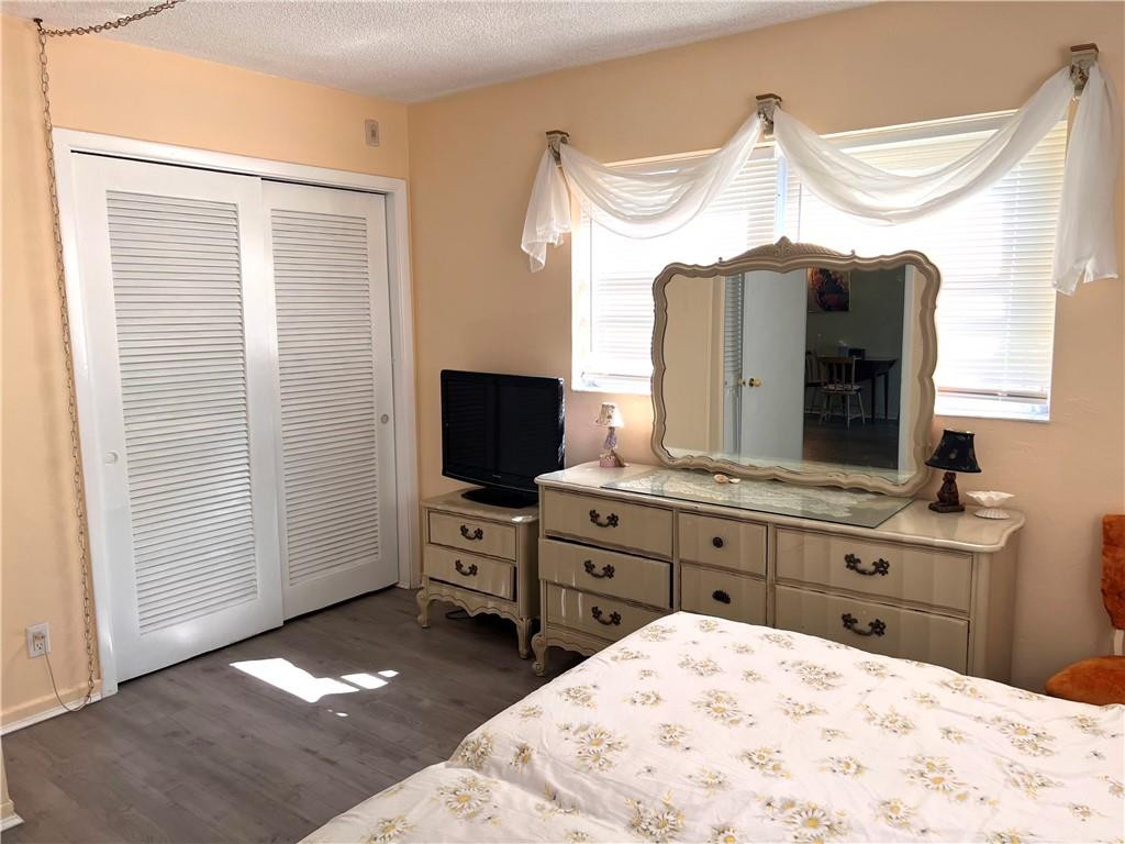 Holiday Apts Condo - Residential Lease