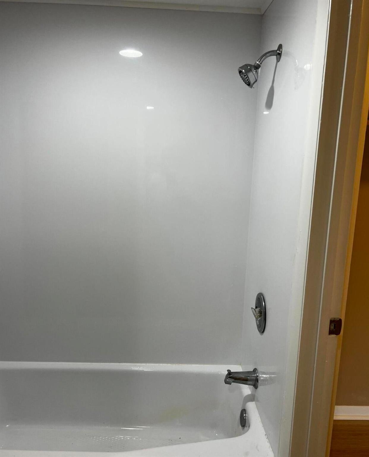 SPANISH OAKS - Residential Lease