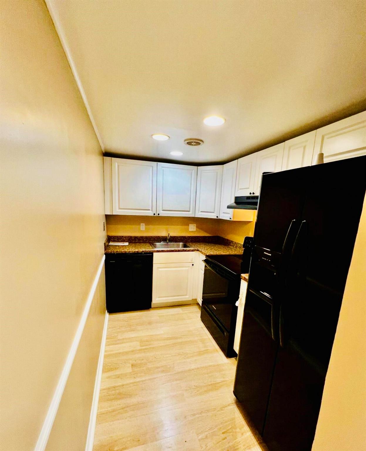 SPANISH OAKS - Residential Lease