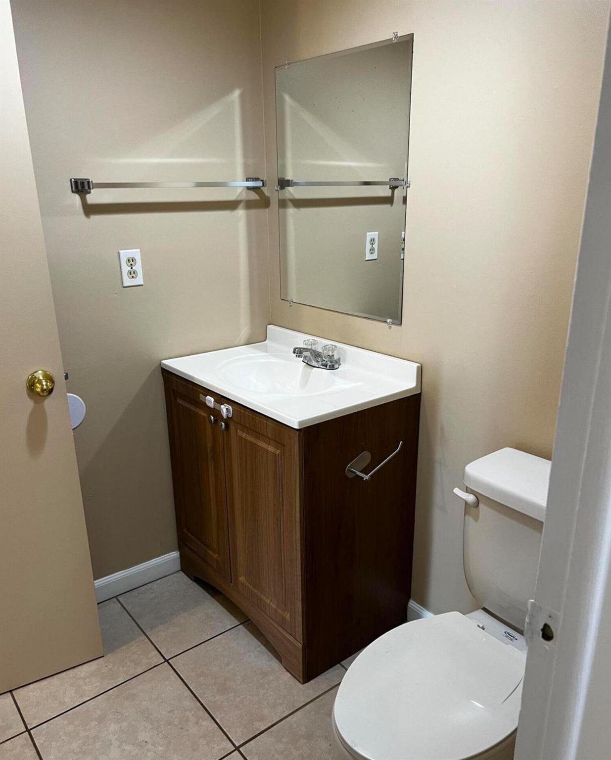 SPANISH OAKS - Residential Lease