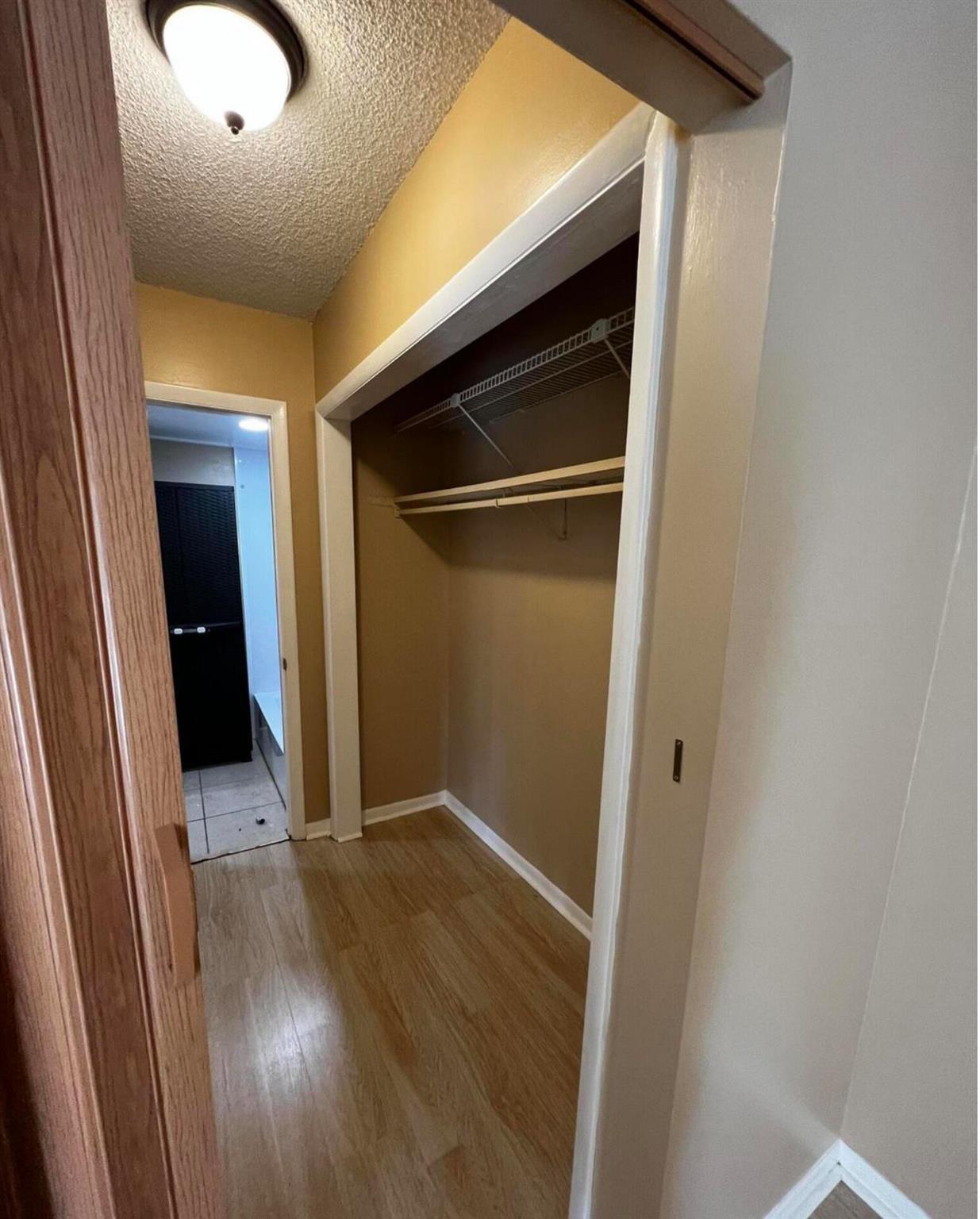 SPANISH OAKS - Residential Lease