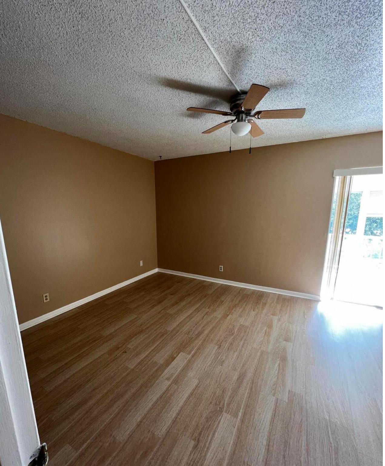 SPANISH OAKS - Residential Lease