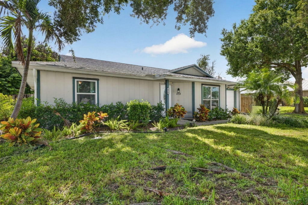 Photo of 872 SW NICHOLS Terrace, Port Saint Lucie, FL 34953 (MLS # B26080664)
