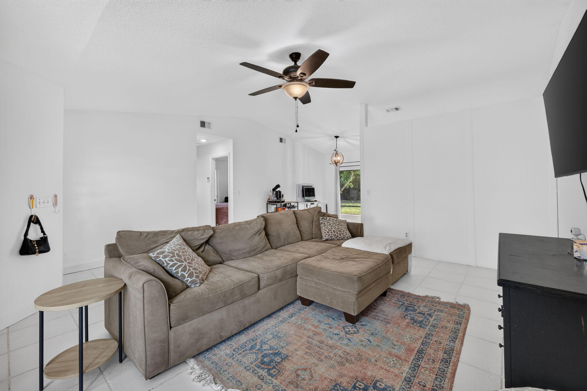 872 SW NICHOLS Terrace