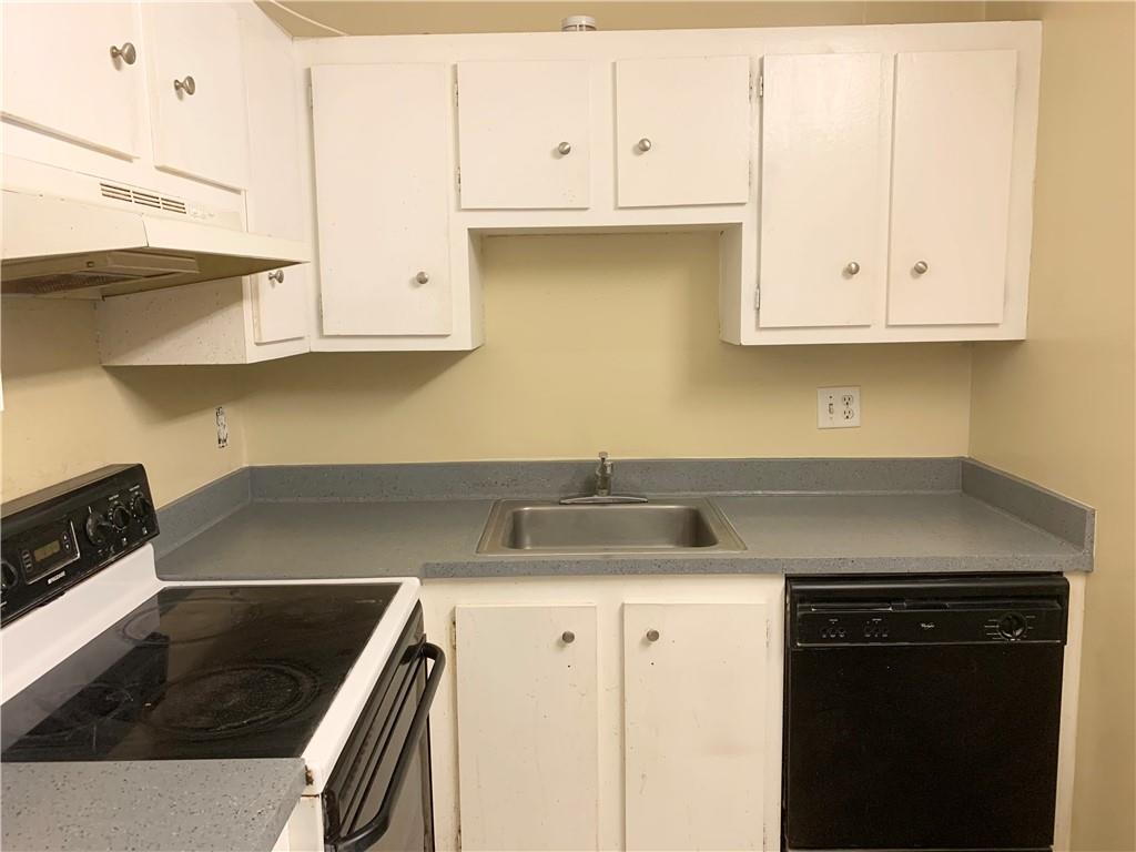 The Manors Of Inverrary - Residential Lease