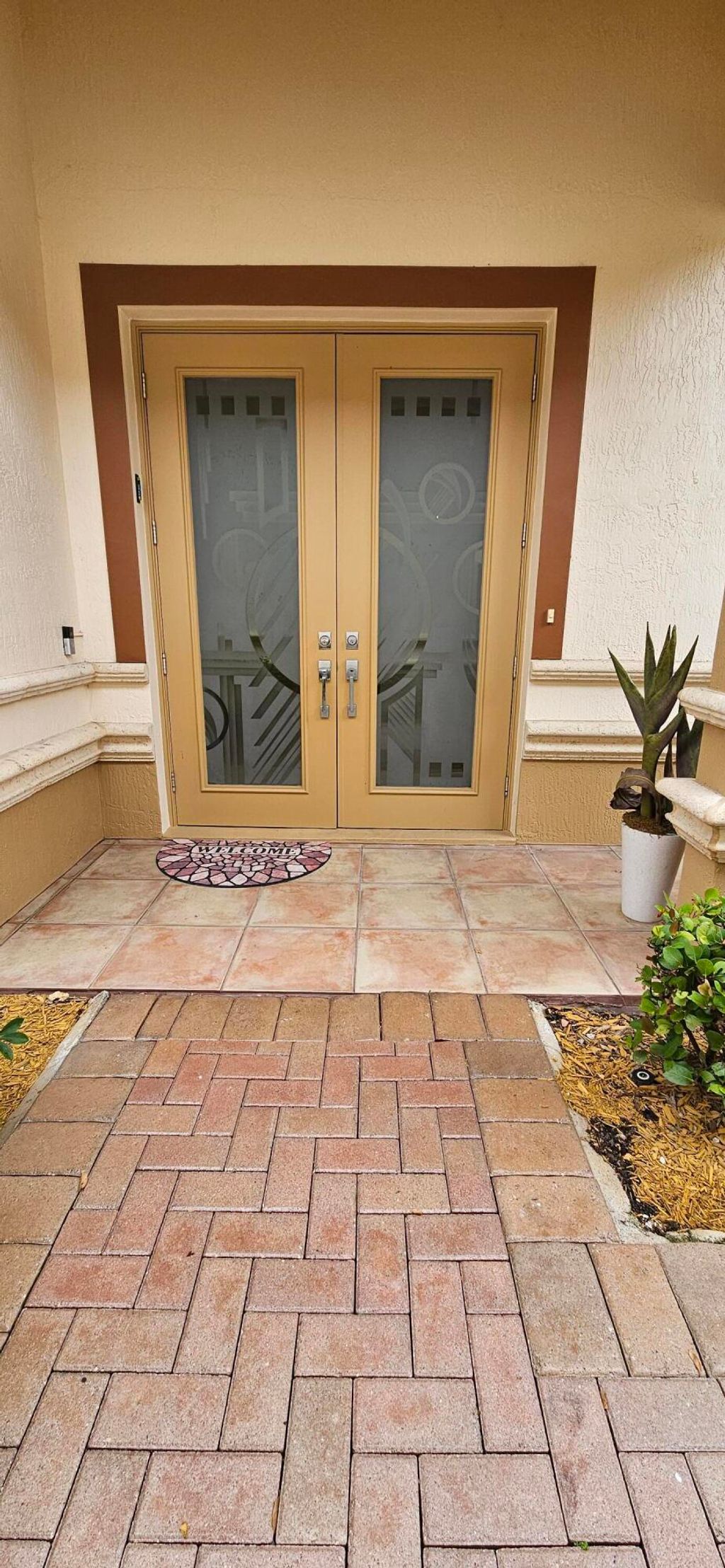 Photo of 16117 Emerald Estates Drive, Weston, FL 33331 (MLS # B26023685)