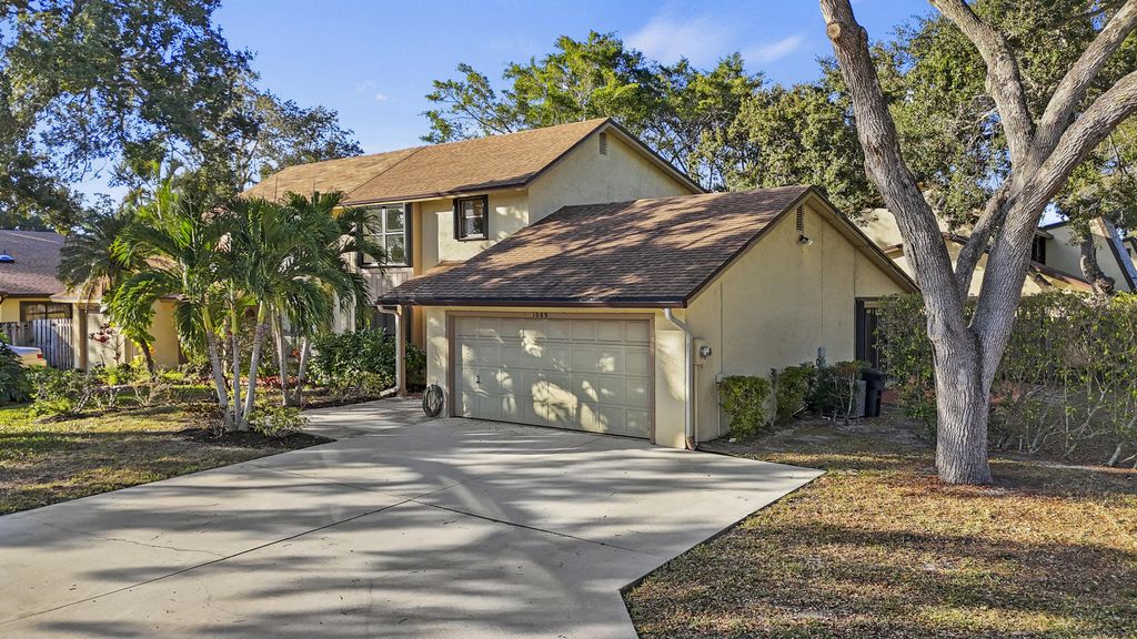 Photo of 1089 Raintree Drive, Palm Beach Gardens, FL 33410 (MLS # R11158561)