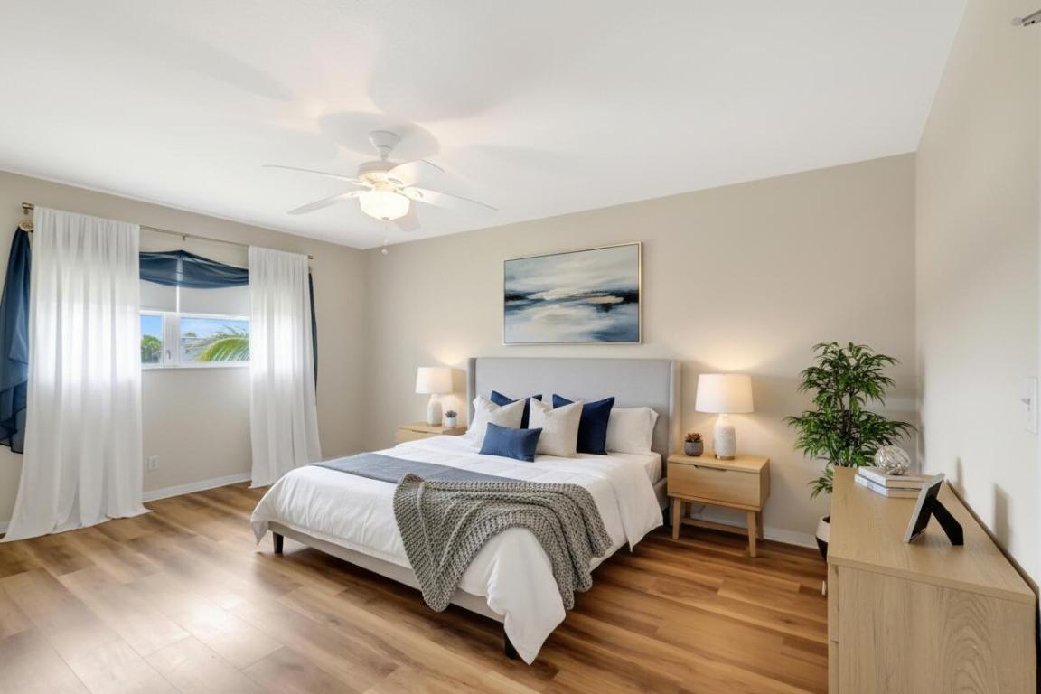 Village Royale on the Green - Residential