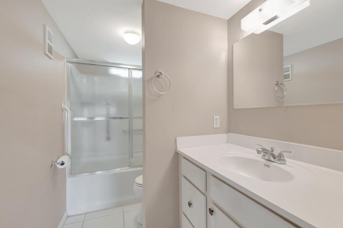 Village Royale on the Green - Residential