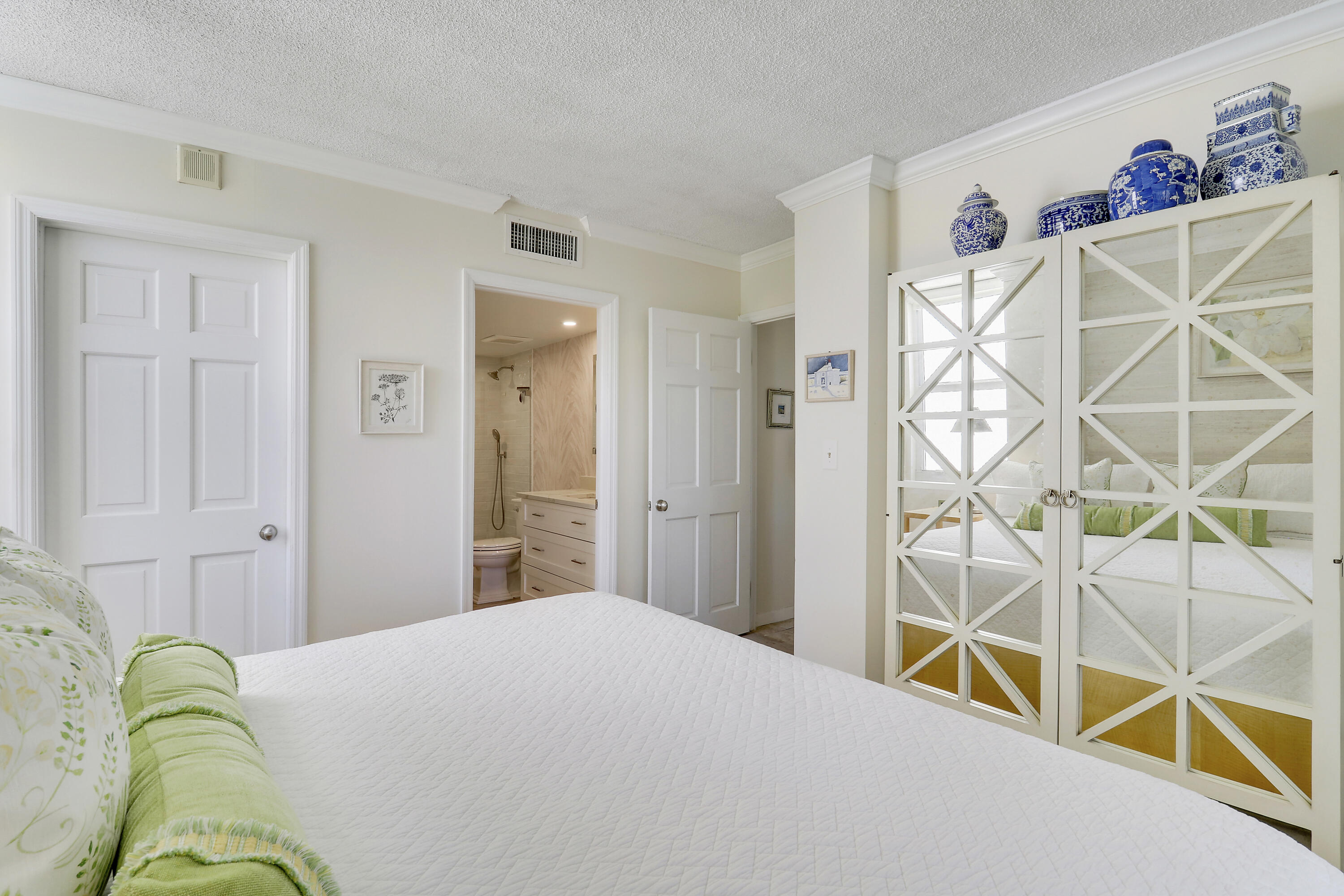 RAPALLO SOUTH CONDO - Residential