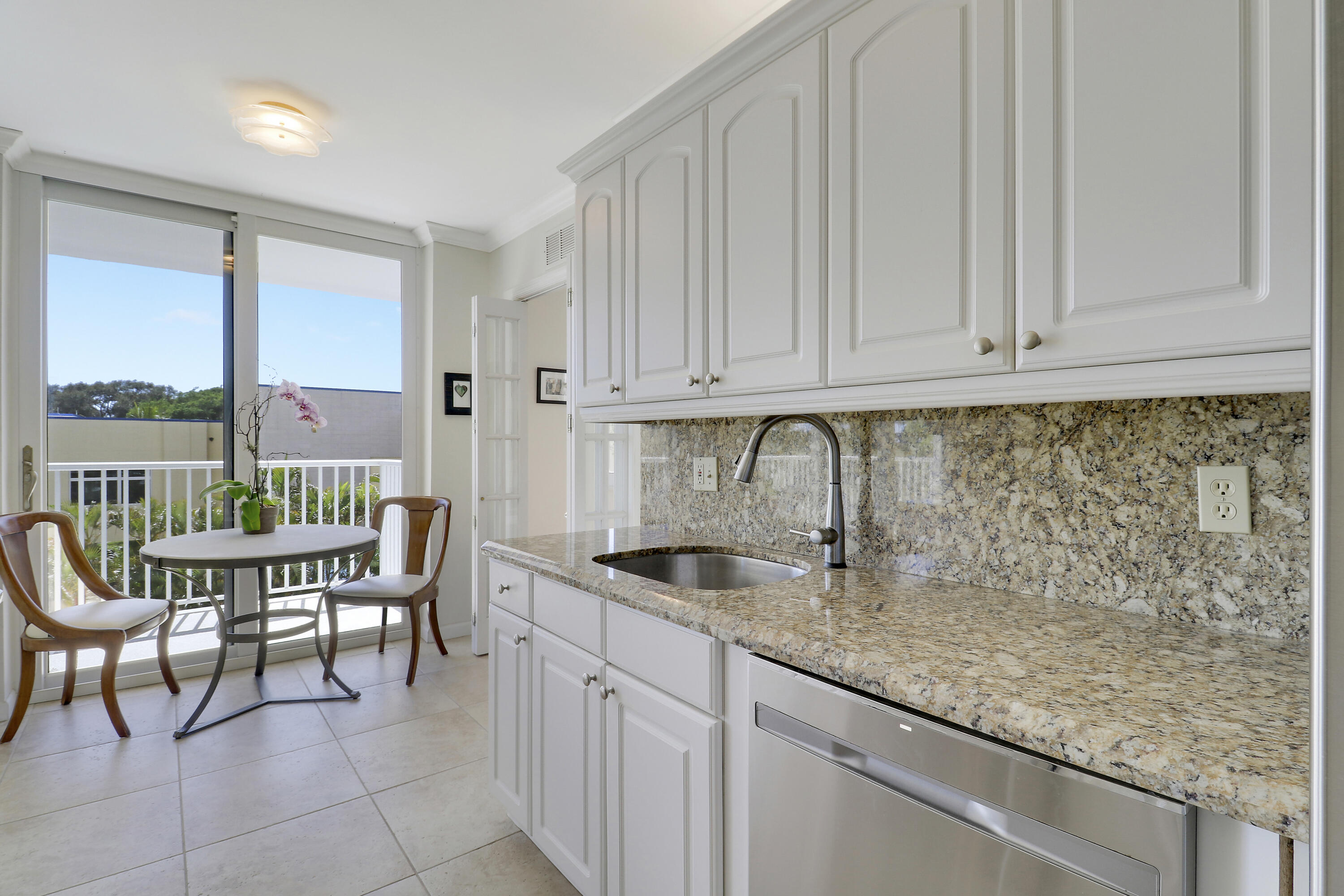 RAPALLO SOUTH CONDO - Residential