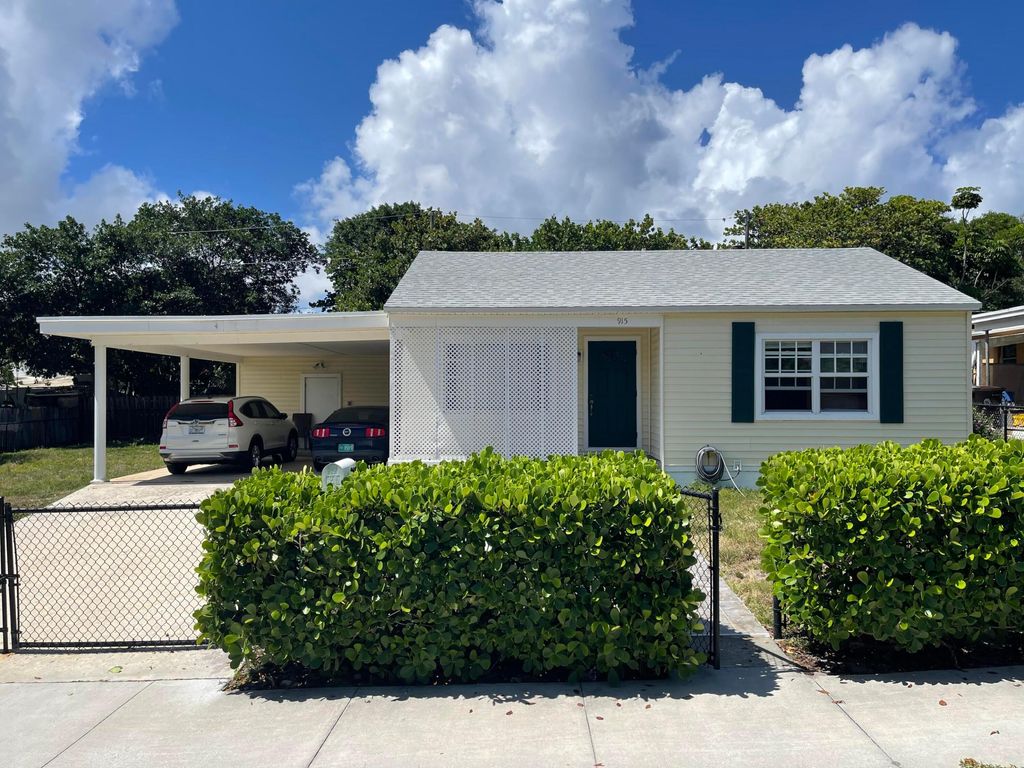 Photo of 915 33rd Street, West Palm Beach, FL 33407 (MLS # B26032486)