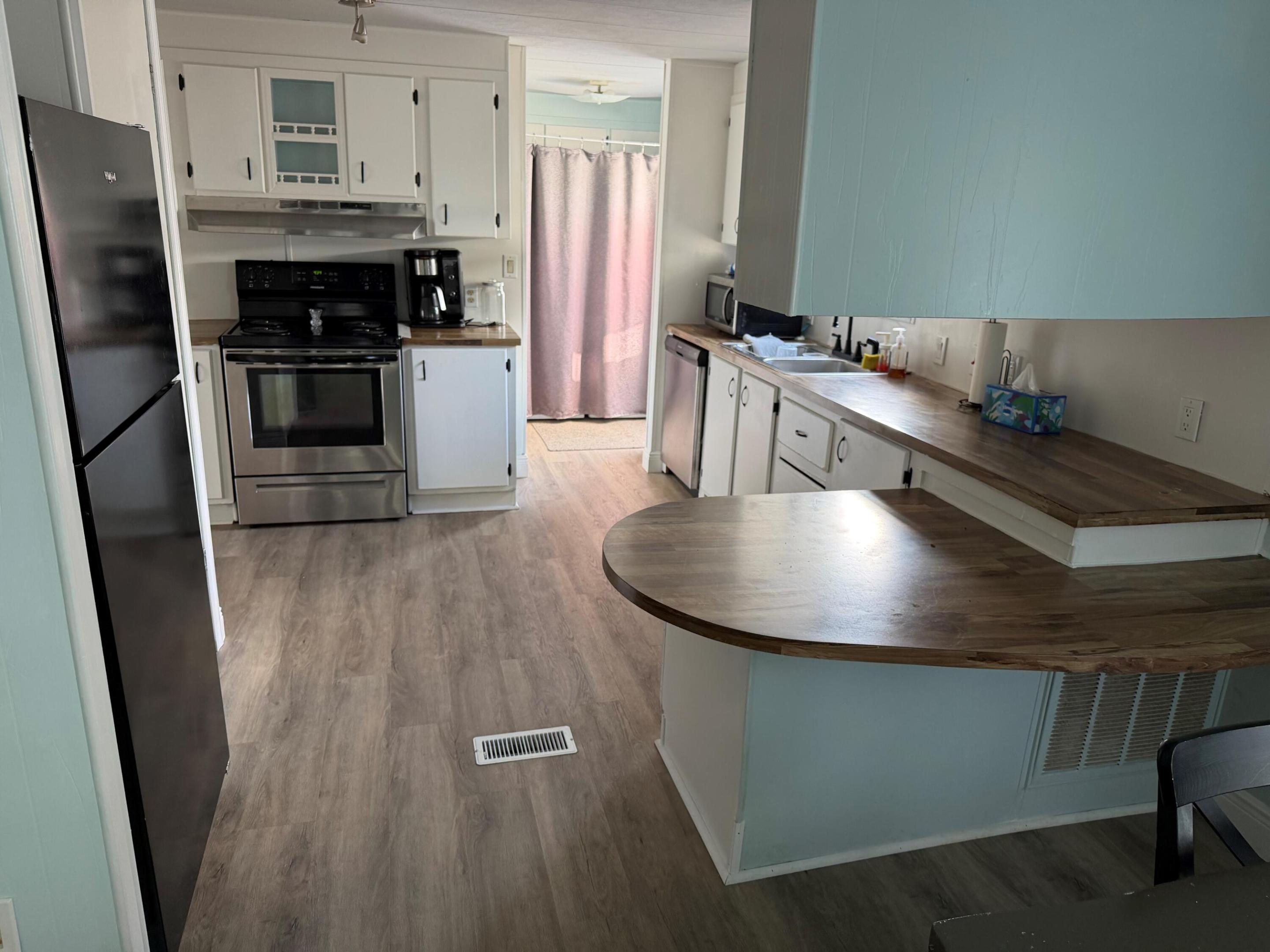 RAVENSWOOD NORTH - Residential